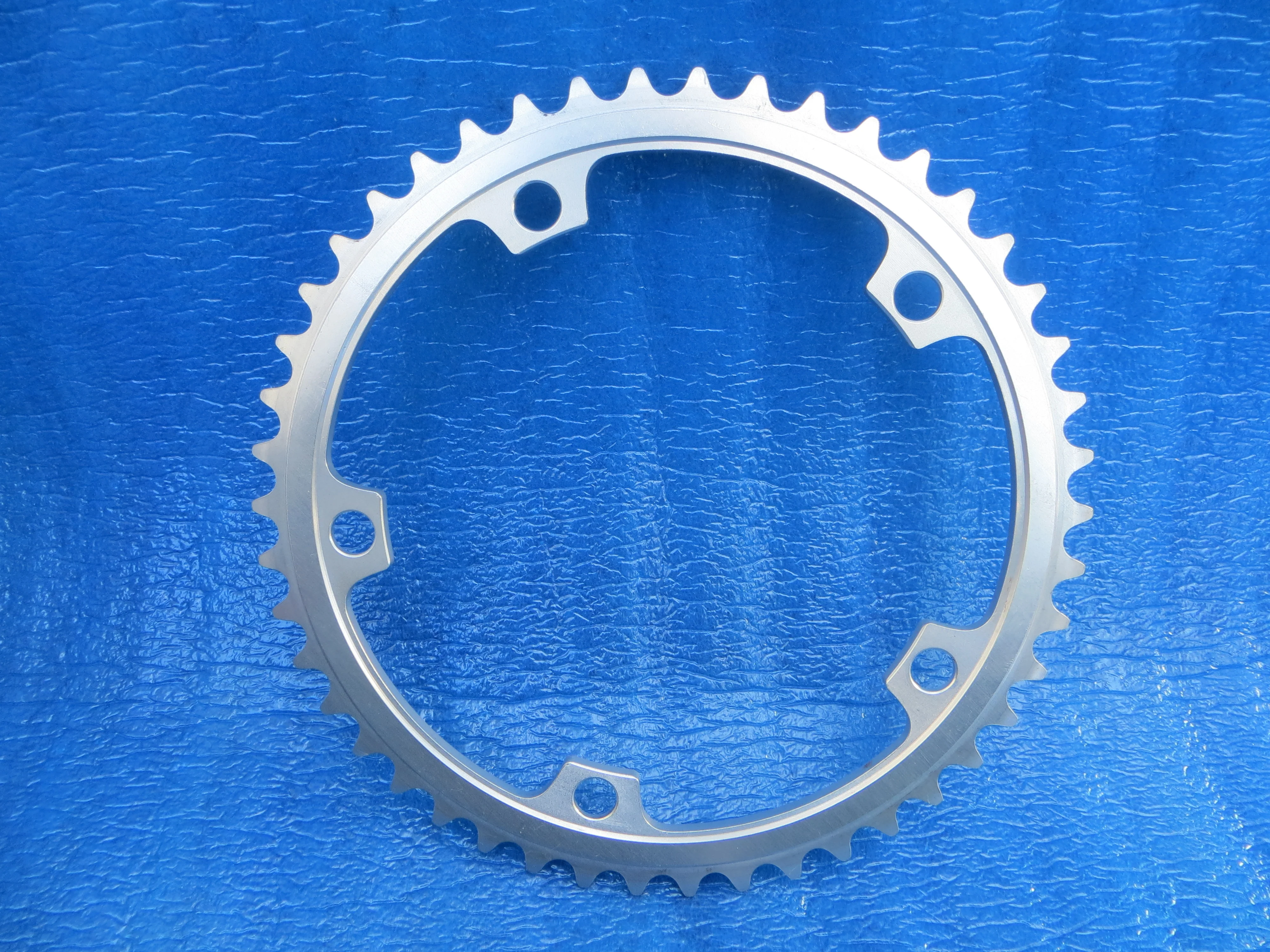 Sugino 75 1/8" 144BCD NJS Chainring 46T (26030403) - Image 2