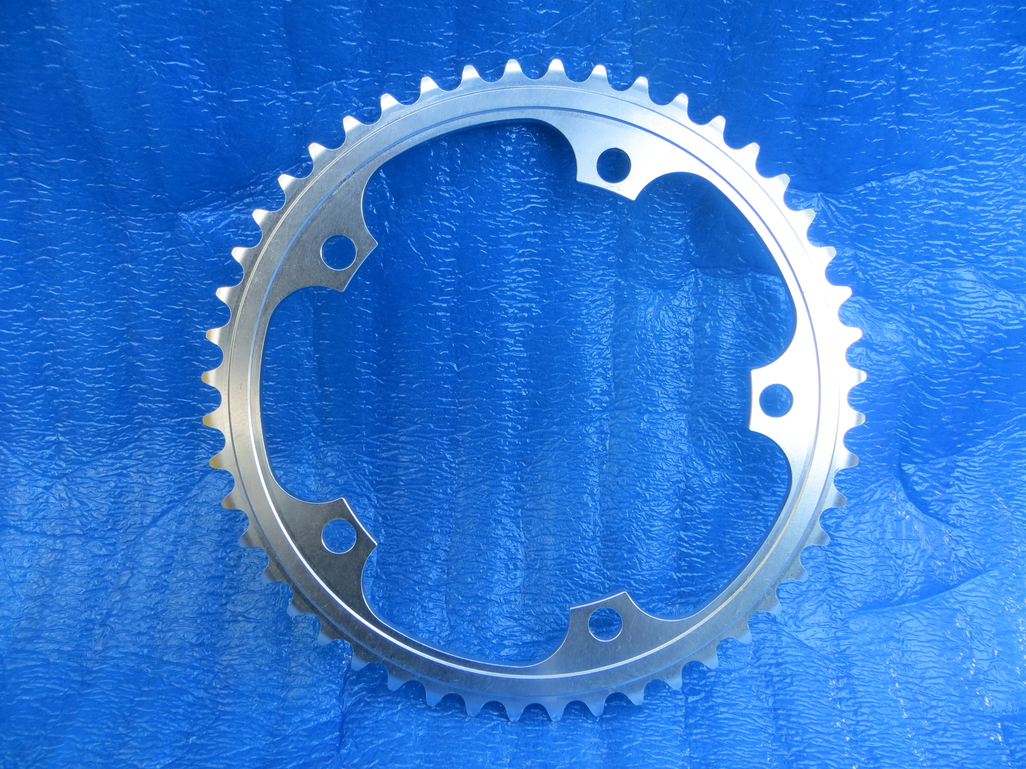 Sugino 75 1/8" 144BCD NJS Chainring 48T (26013104) - Image 2