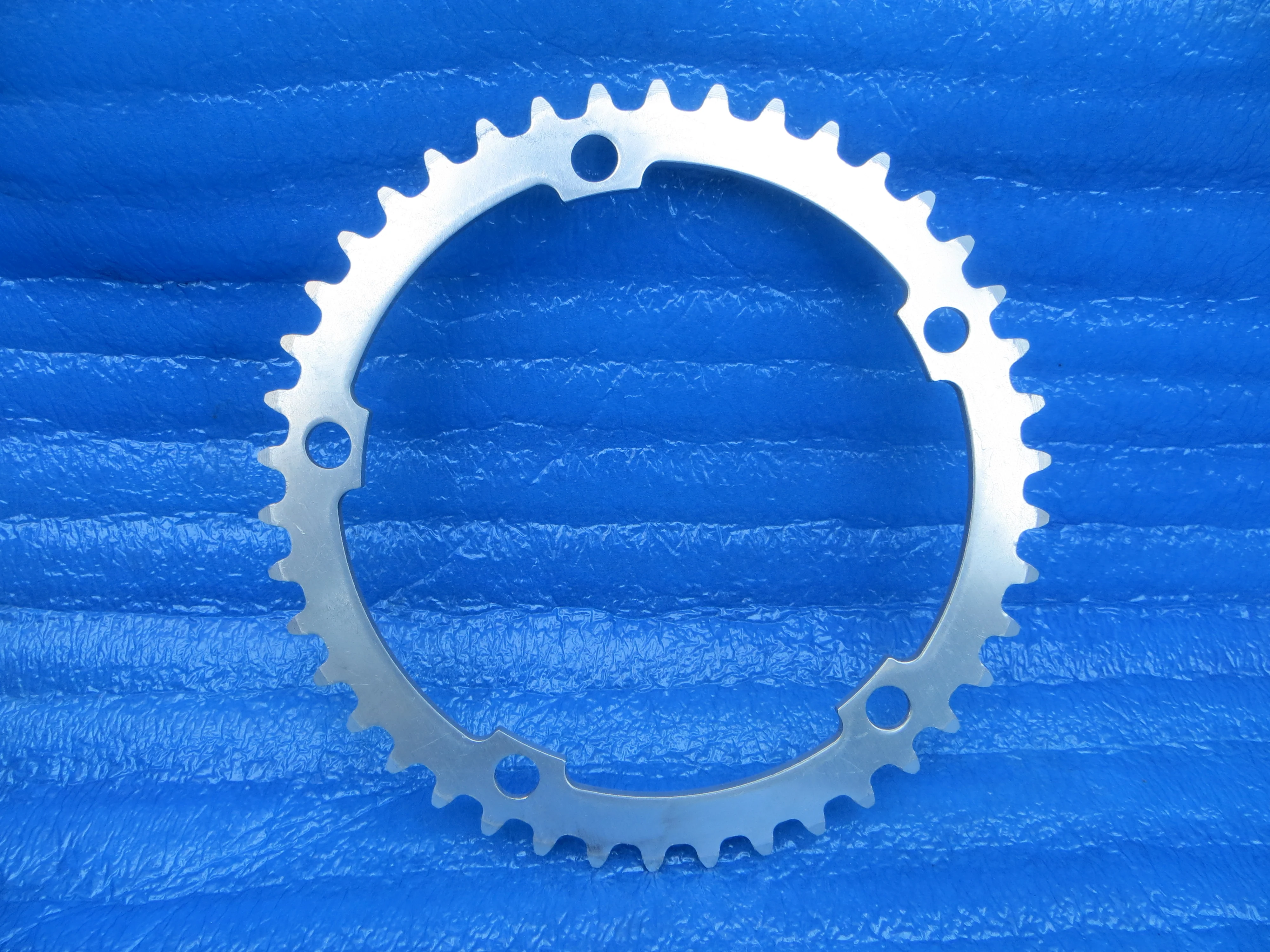 Sugino Aero Mighty 144BCD 1/8" NJS Chainring 42T (26022828) - Image 2