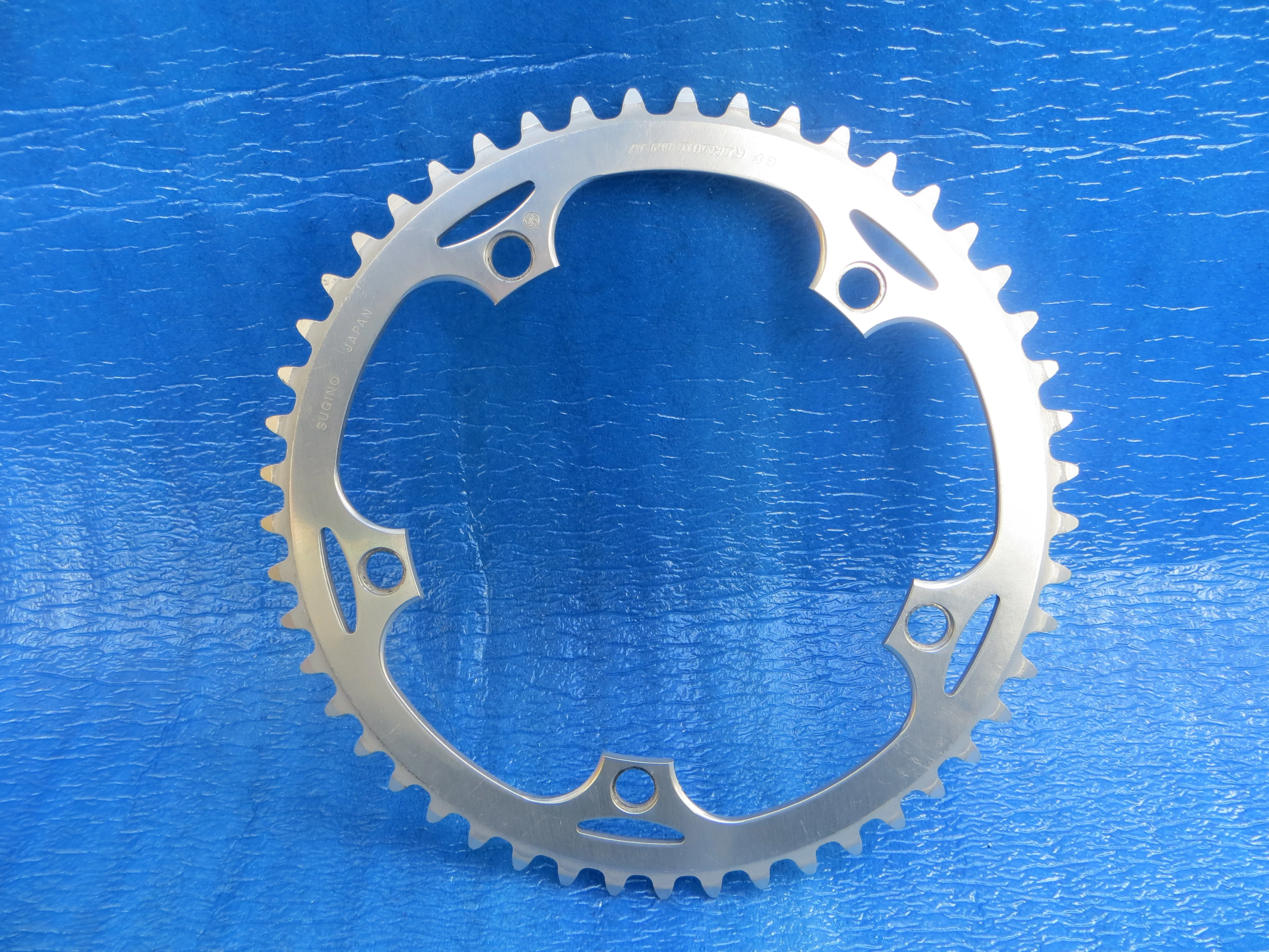 Sugino Aero Mighty 144BCD 1/8" NJS Chainring 49T (26030616)