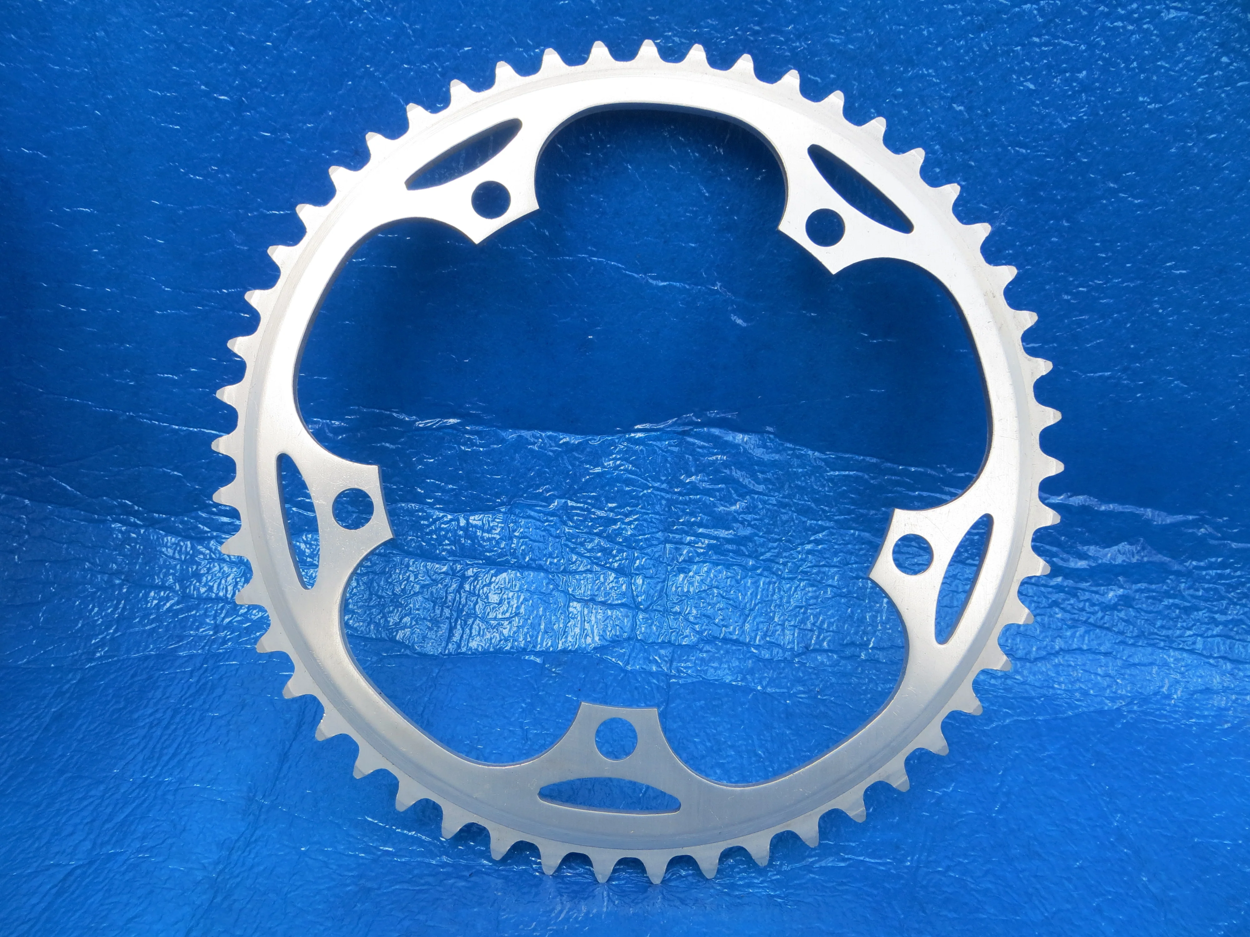Sugino Aero Mighty 3/32" 144BCD Chainring 51T Non NJS (23042917) - Image 2