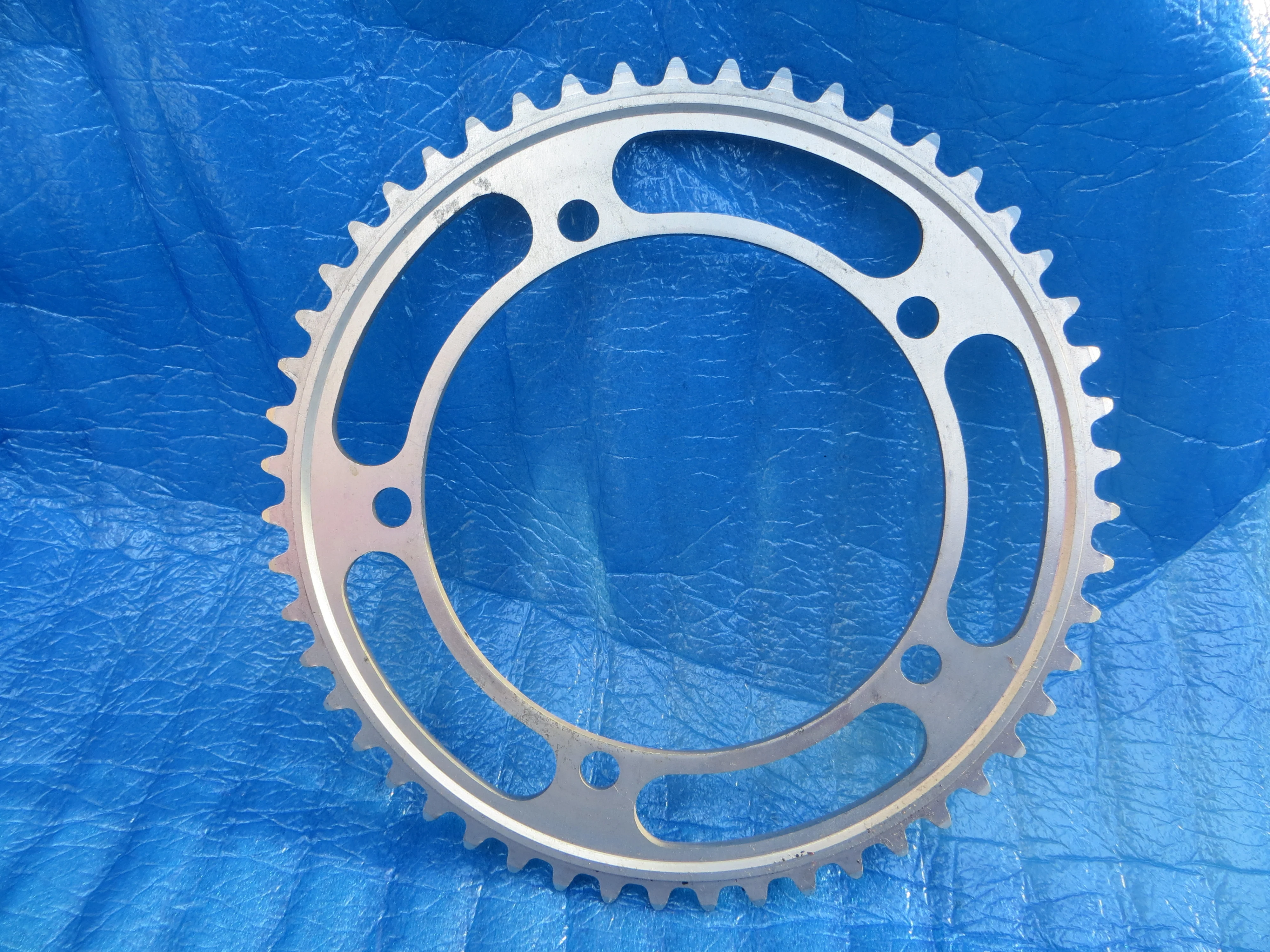 Sugino Mighty Competition 1/8" 144BCD Chainring 51T (25111604) - Image 2