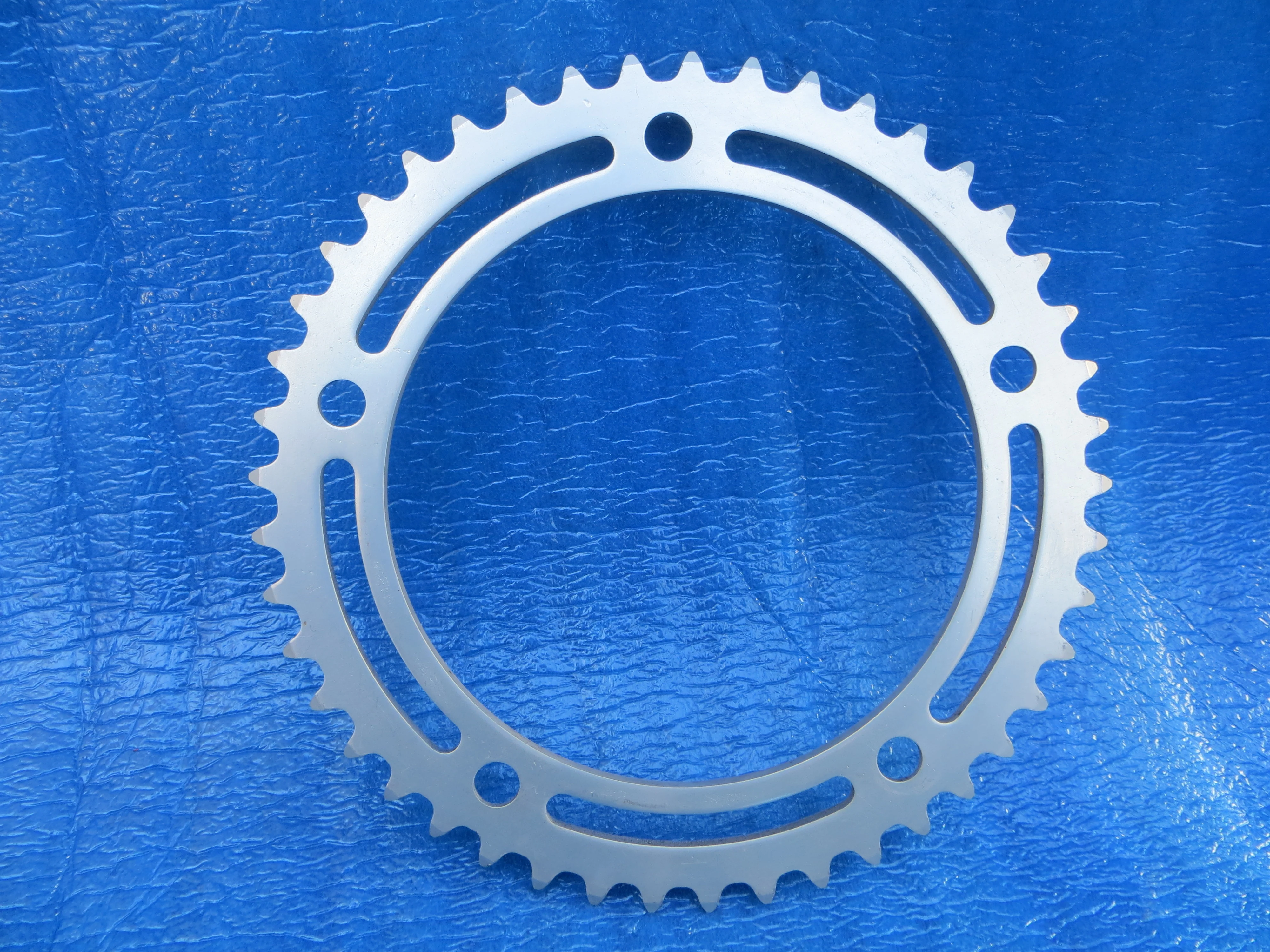 Sugino Mighty Competition 1/8" 151BCD Chainring 45T BIA (26030801) - Image 2