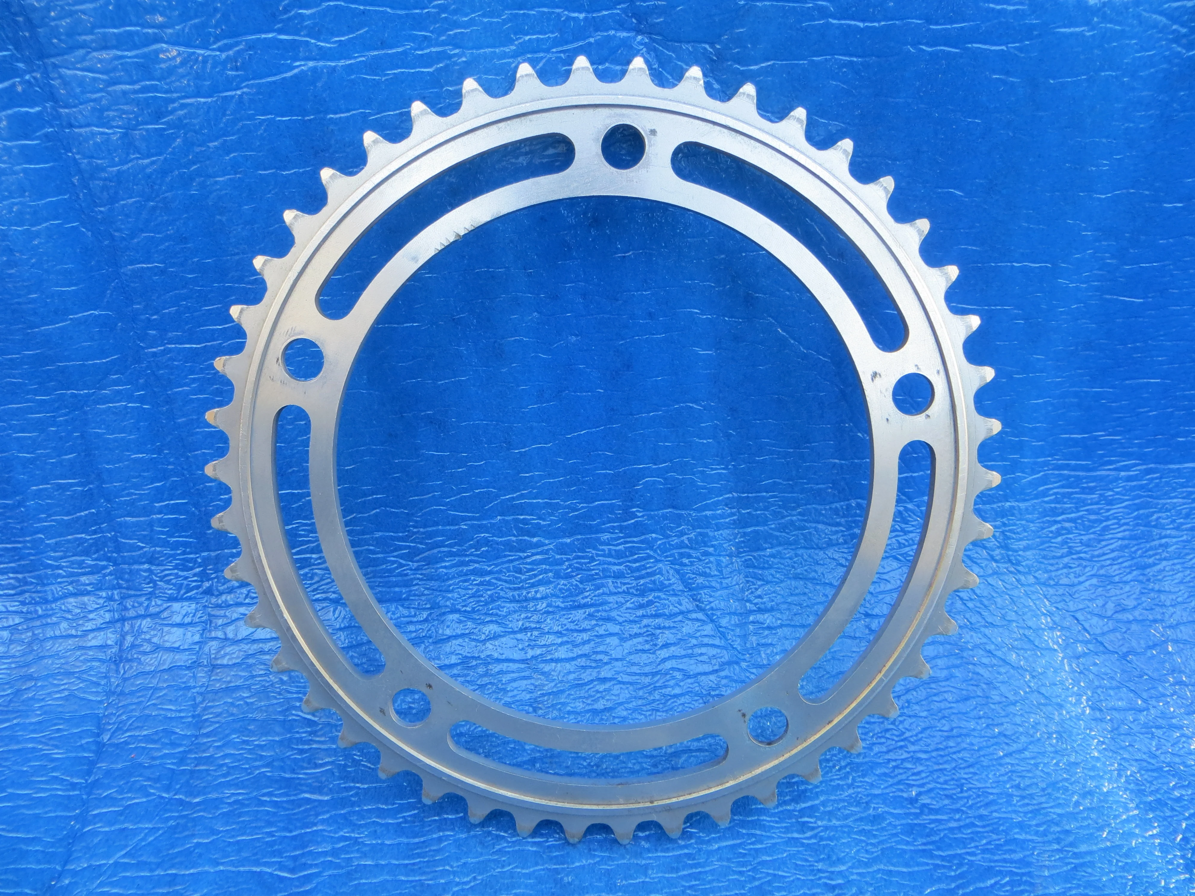 Sugino Mighty Competition 1/8" 151BCD Chainring 46T BIA (26030802) - Image 2