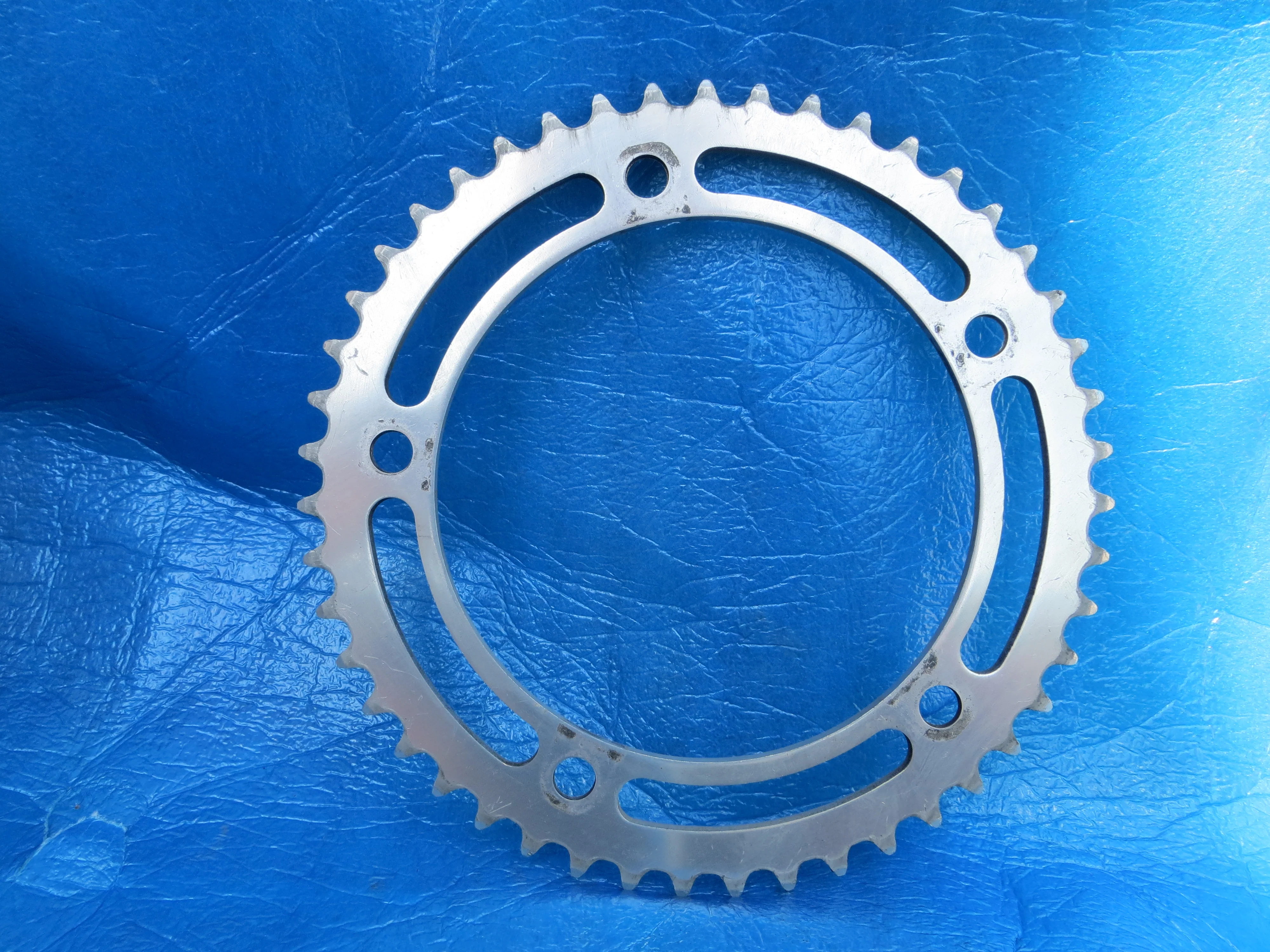 Sugino Mighty Competition 1/8" 151BCD Chainring 47T BIA (23061711) - Image 2