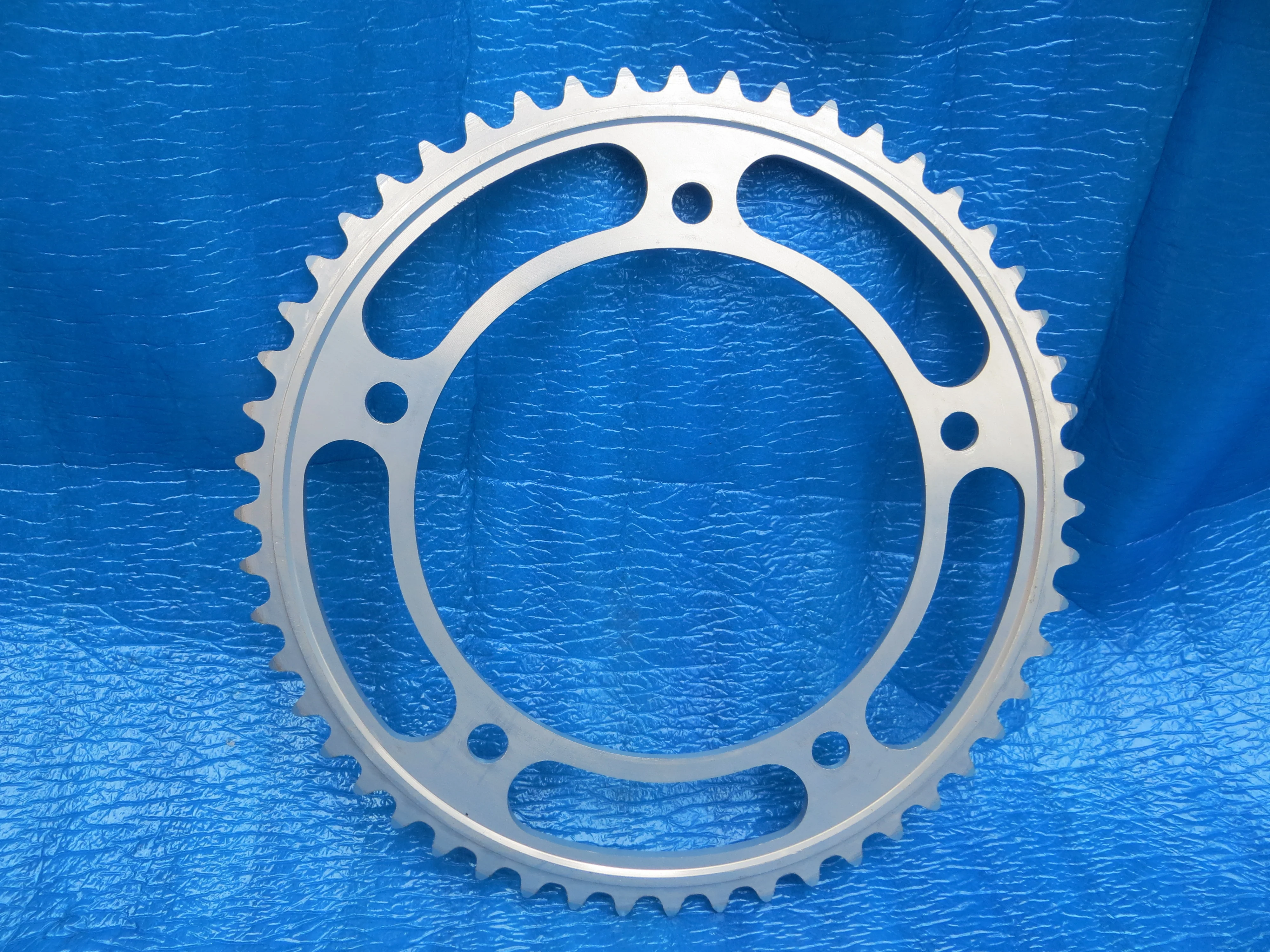 Sugino Mighty Competition 1/8" 151BCD Chainring 52T BIA (24071008) - Image 2