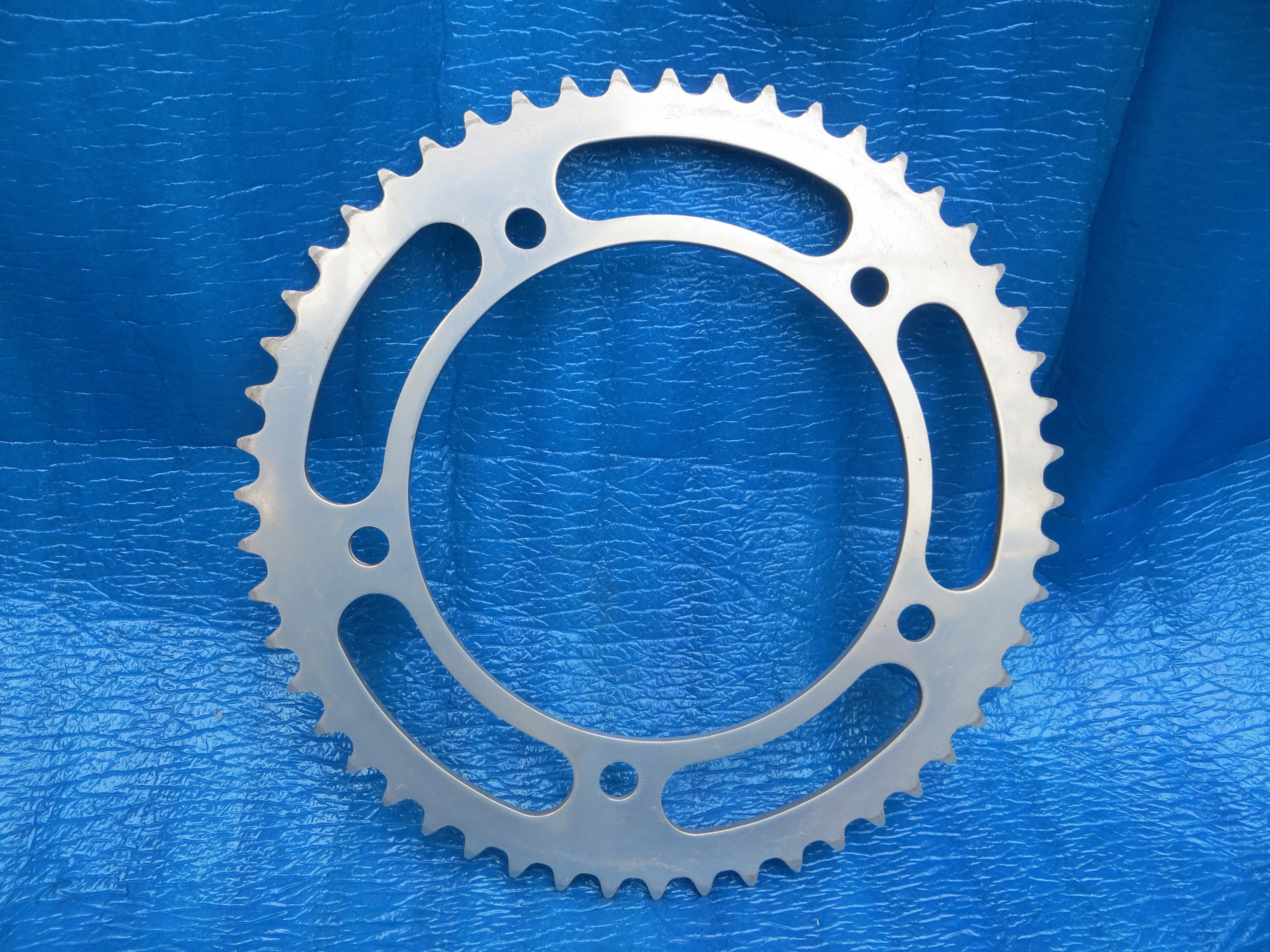 Sugino Mighty Competition 1/8" 151BCD Chainring 52T BIA (24071009) - Image 2