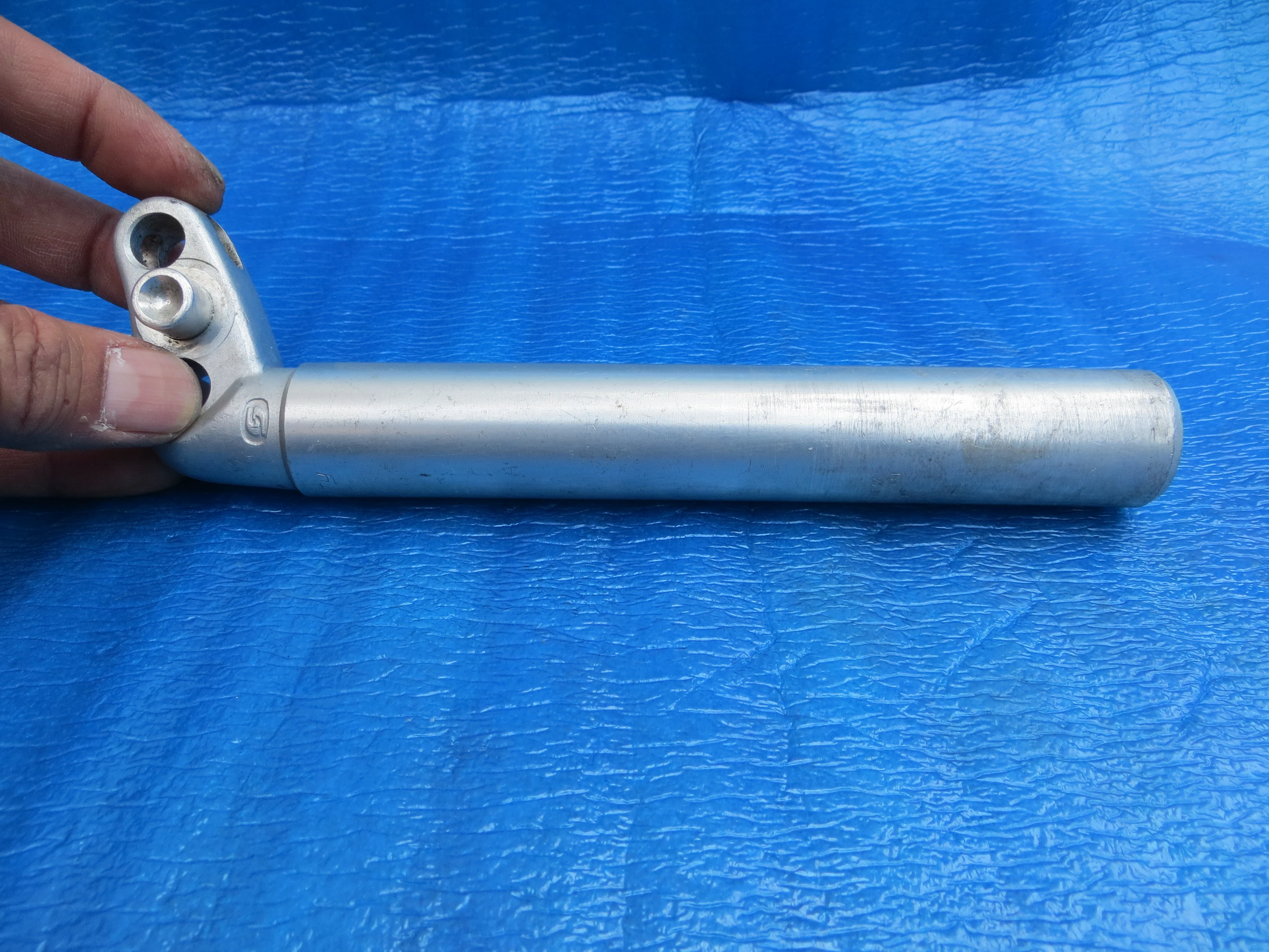 Sugino Smooth (Non-fluted) NJS Seatpost 27.2/44mm (24042806) - Image 3