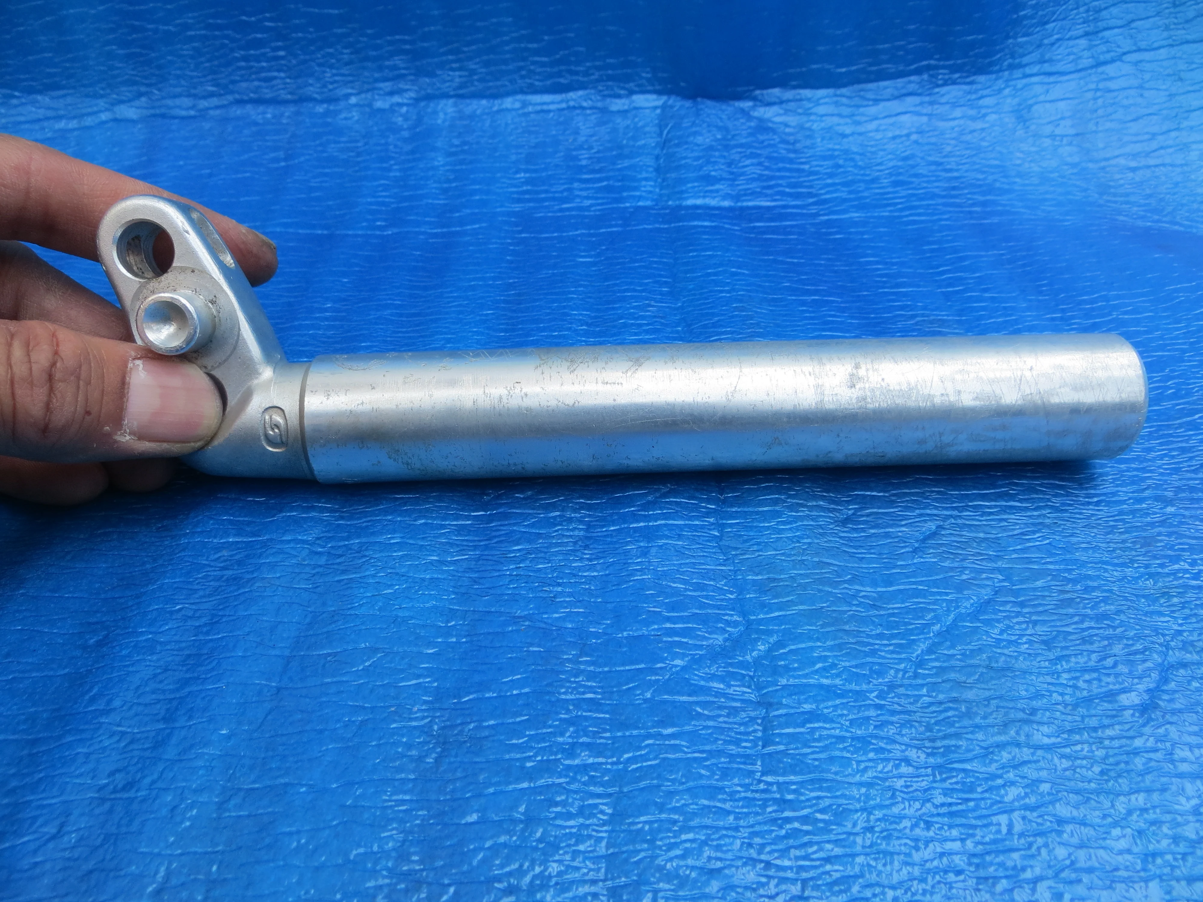 Sugino Smooth (Non-fluted) NJS Seatpost 27.2/44mm (24042808) - Image 3
