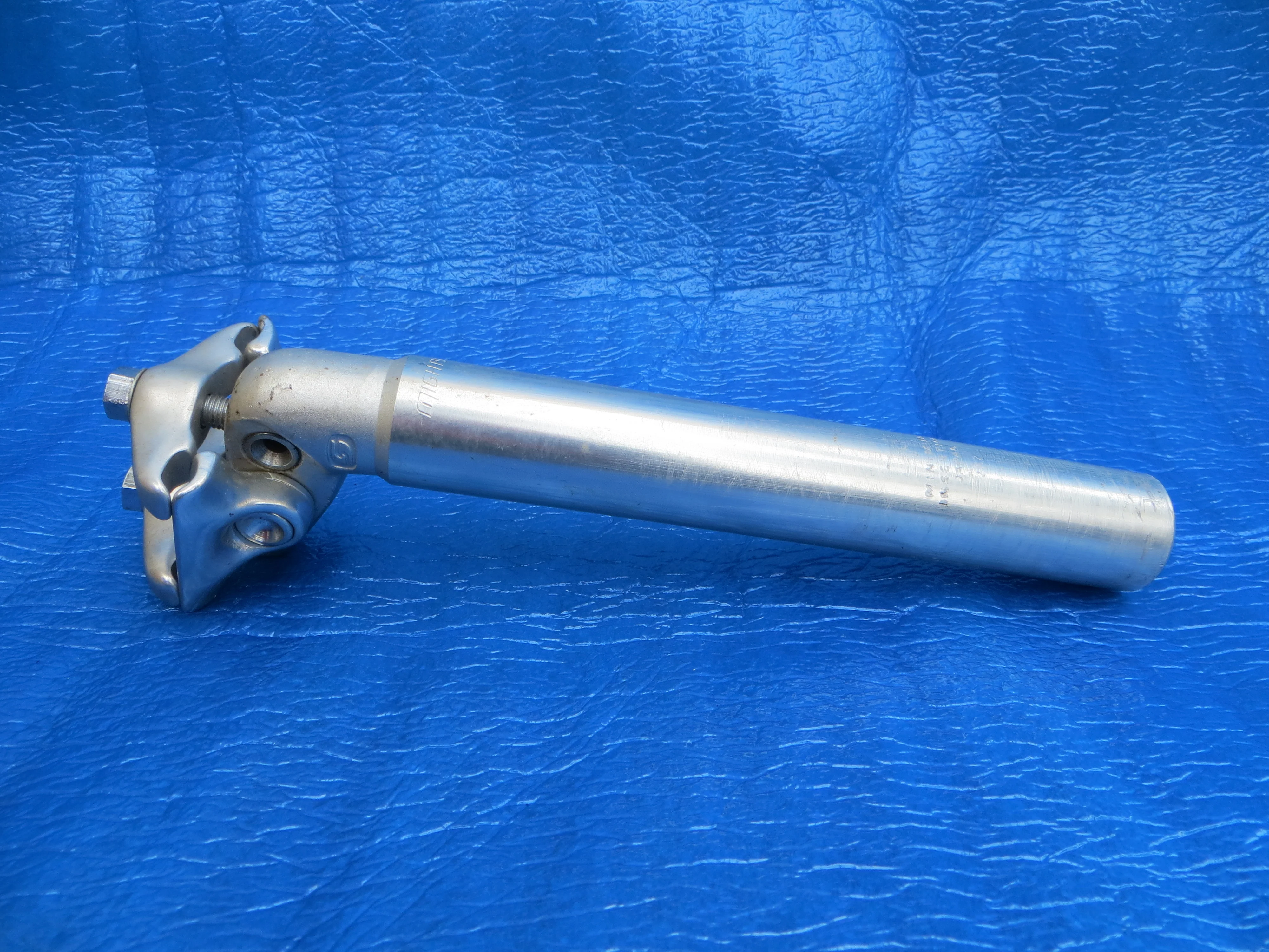 Sugino Smooth (Non-fluted) NJS Seatpost 27.2/44mm (26032203) - Image 2