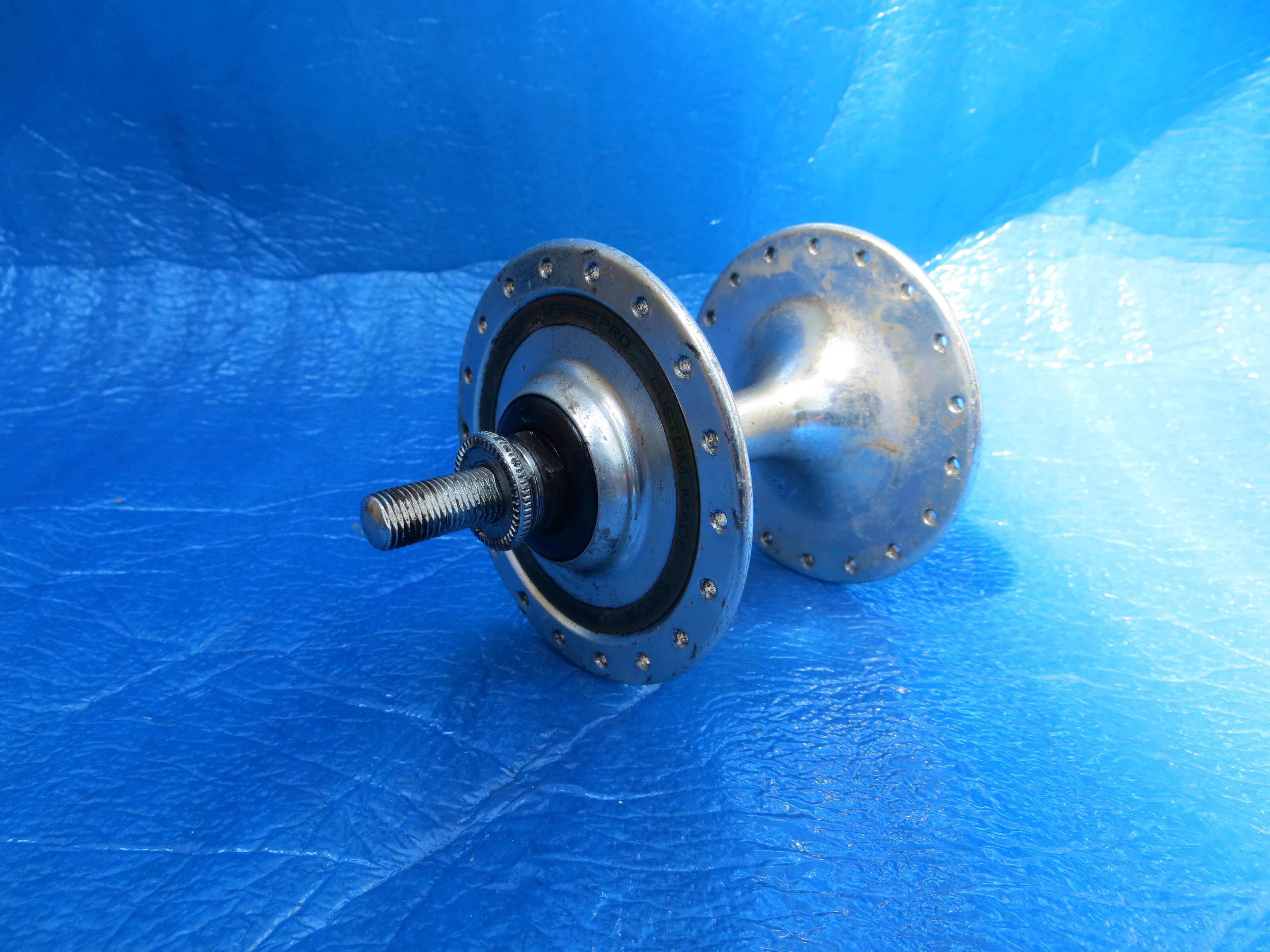 Suntour Superbe 36H Front Hub 8mm Axle NJS w/o Wheel Nuts (25063007) - Image 3