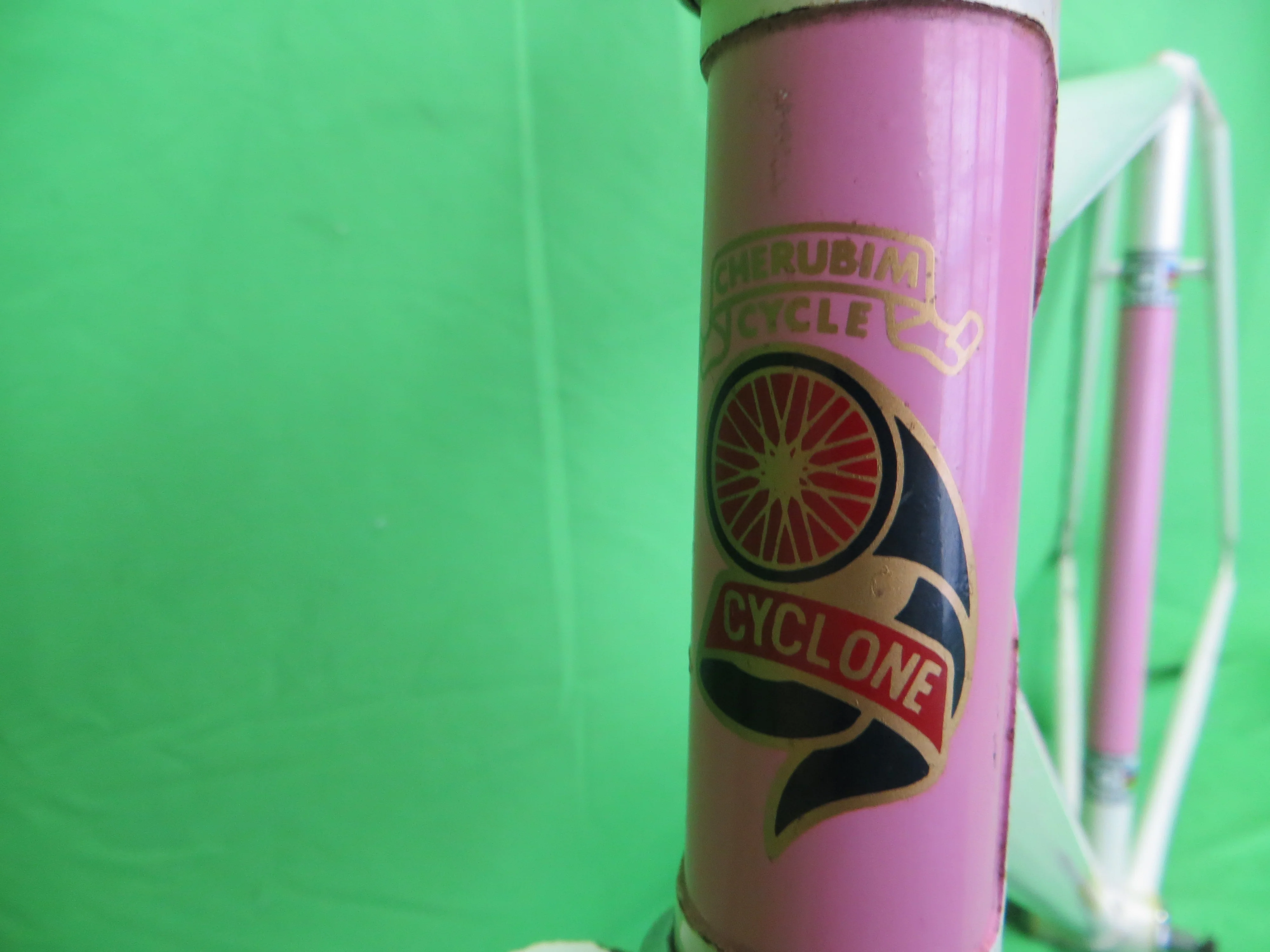 Super Rare! 3rensho Cyclone //  White Pink Two Tone // 50cm - Image 3
