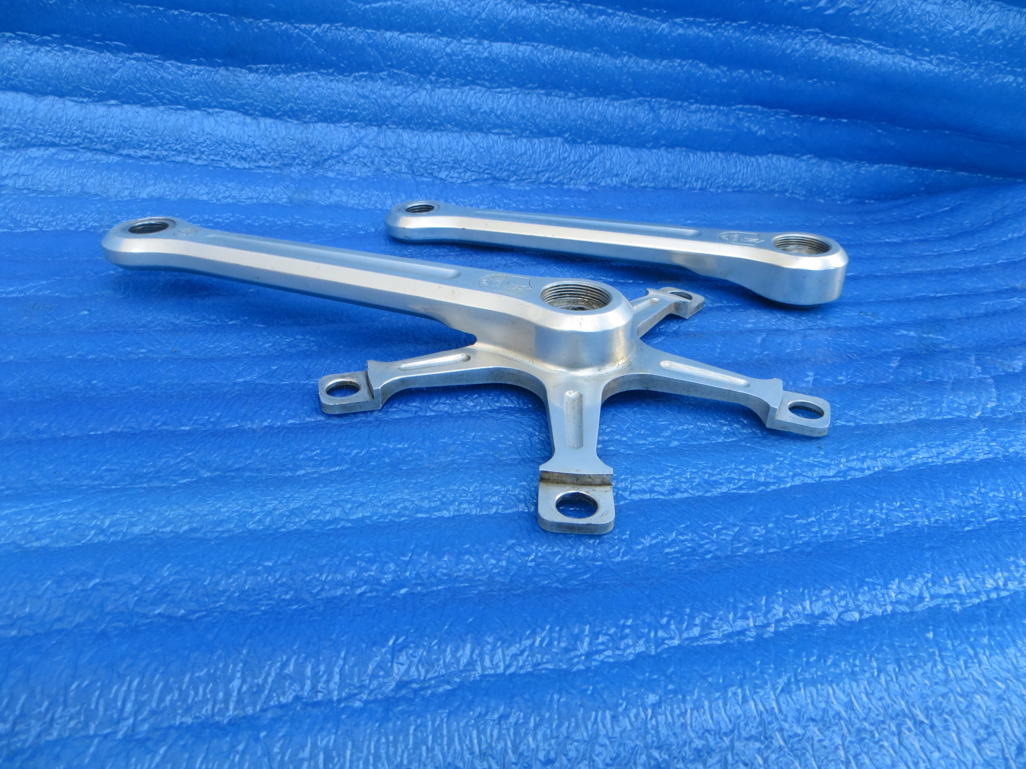 Super Rare! Campagnolo S-record Crankset 144BCD 165mm NJS (26022823) - Image 3