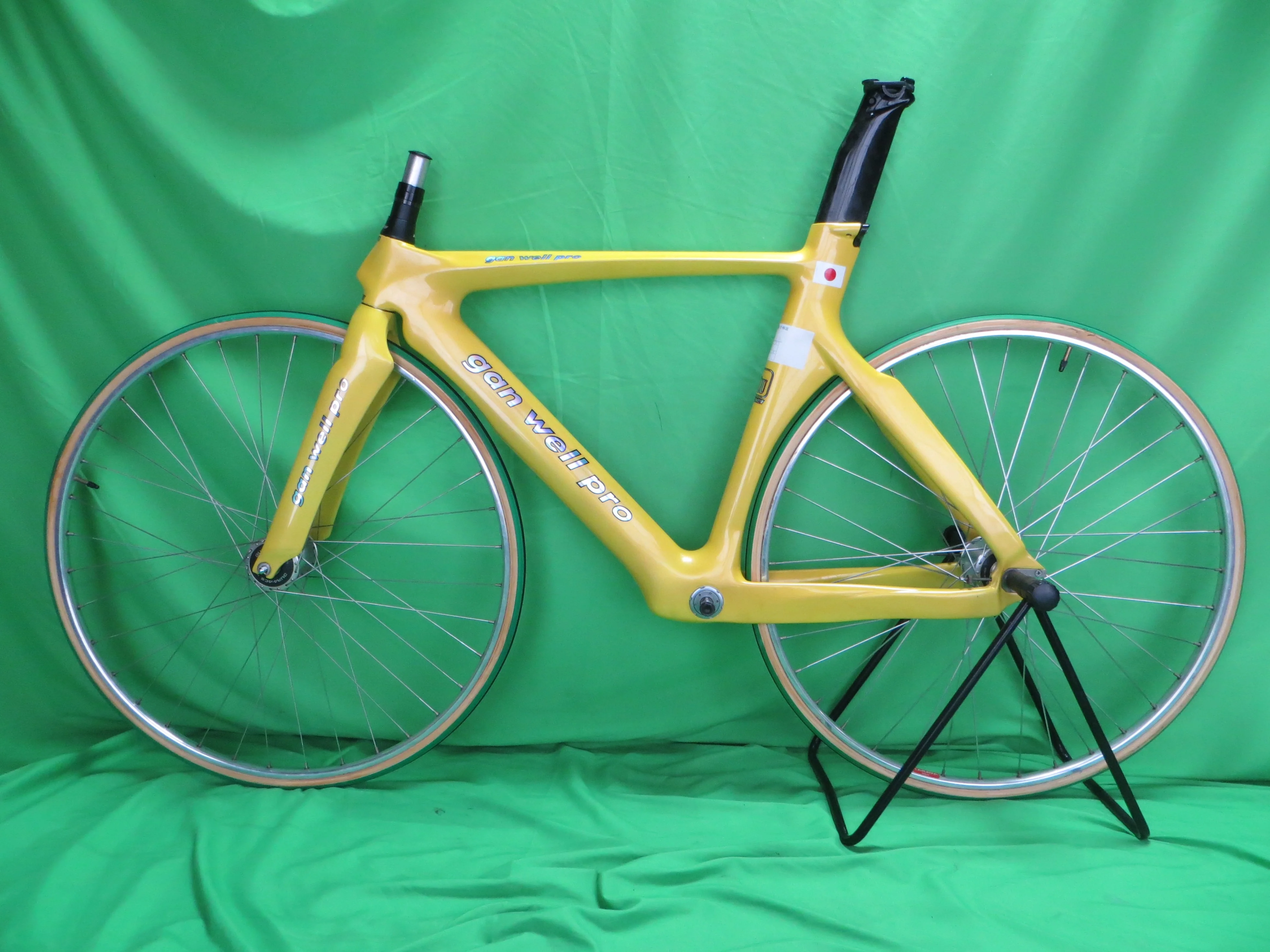 Super Rare! Gan Well Pro Japan National Team Carbon Track Frame Non NJS // Yellow // 51.5cm - Image 18