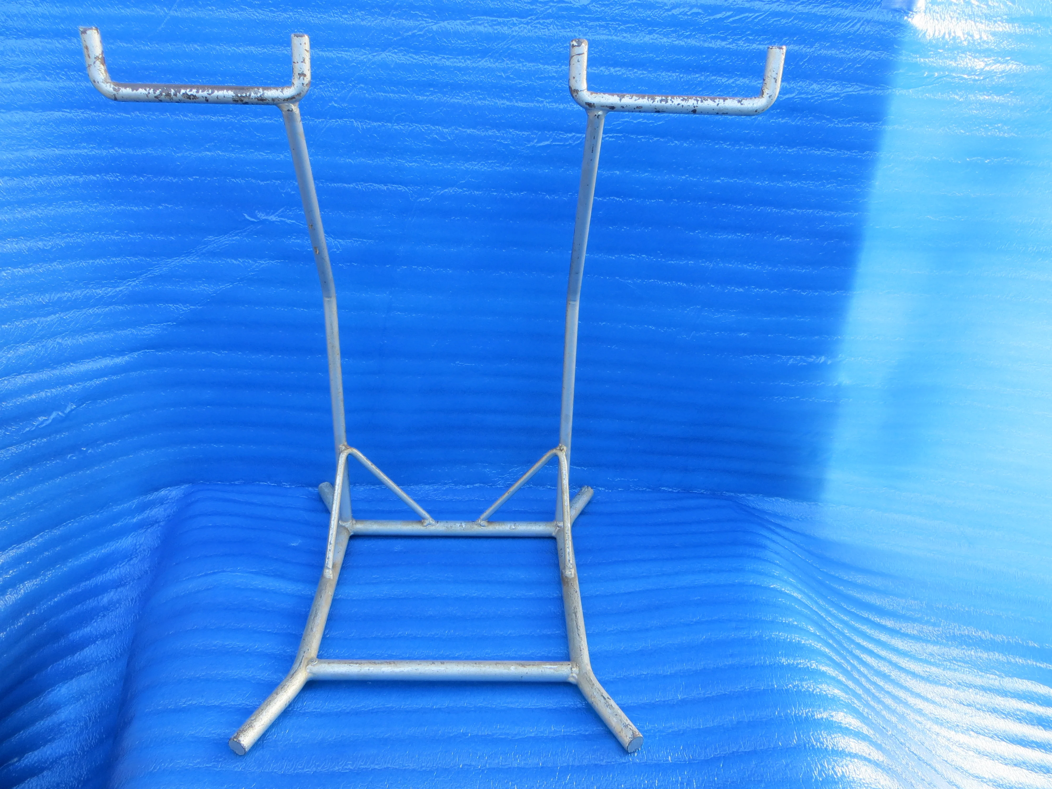 Super Rare! Official Keirin Steel Maintenance Stand (26011001) - Image 4