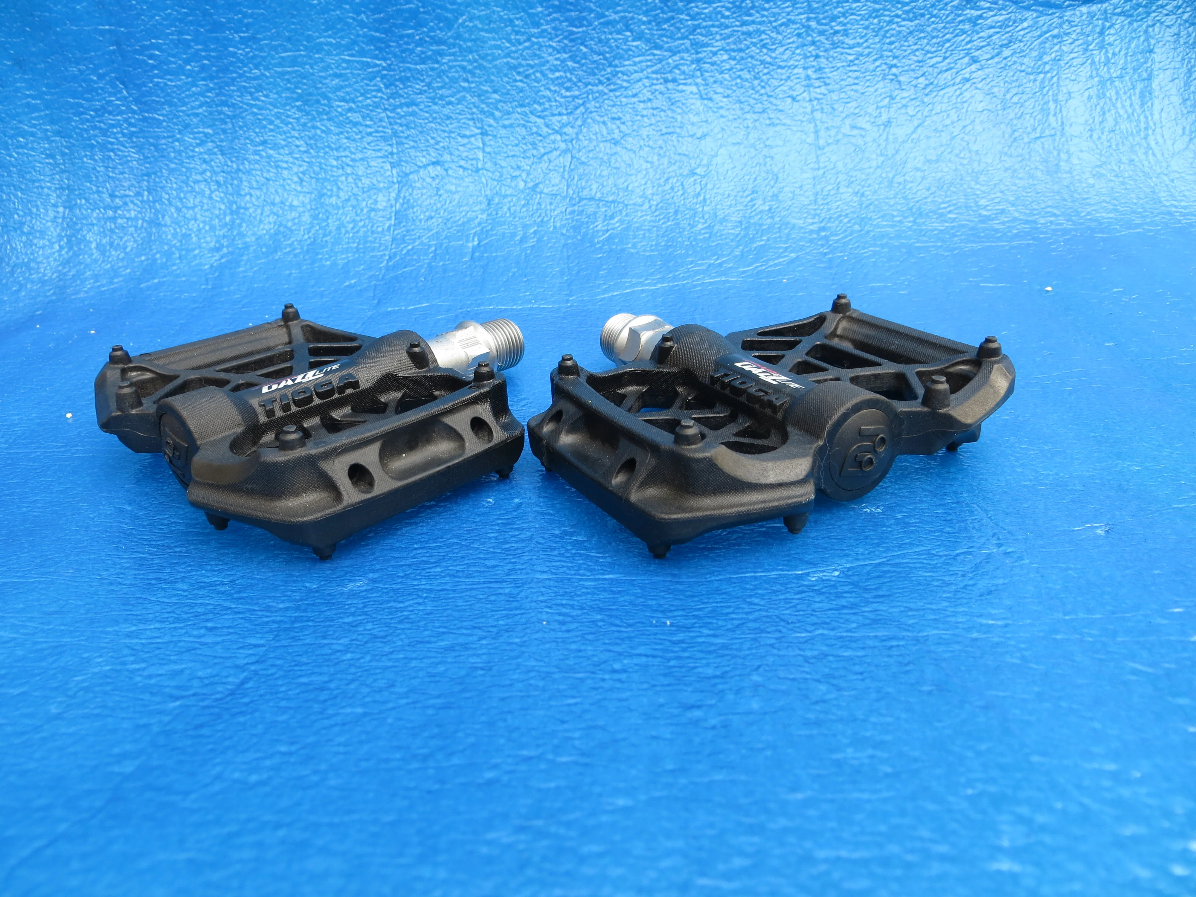 Tioga Dazz Light Pedal Set (23102503) - Image 4