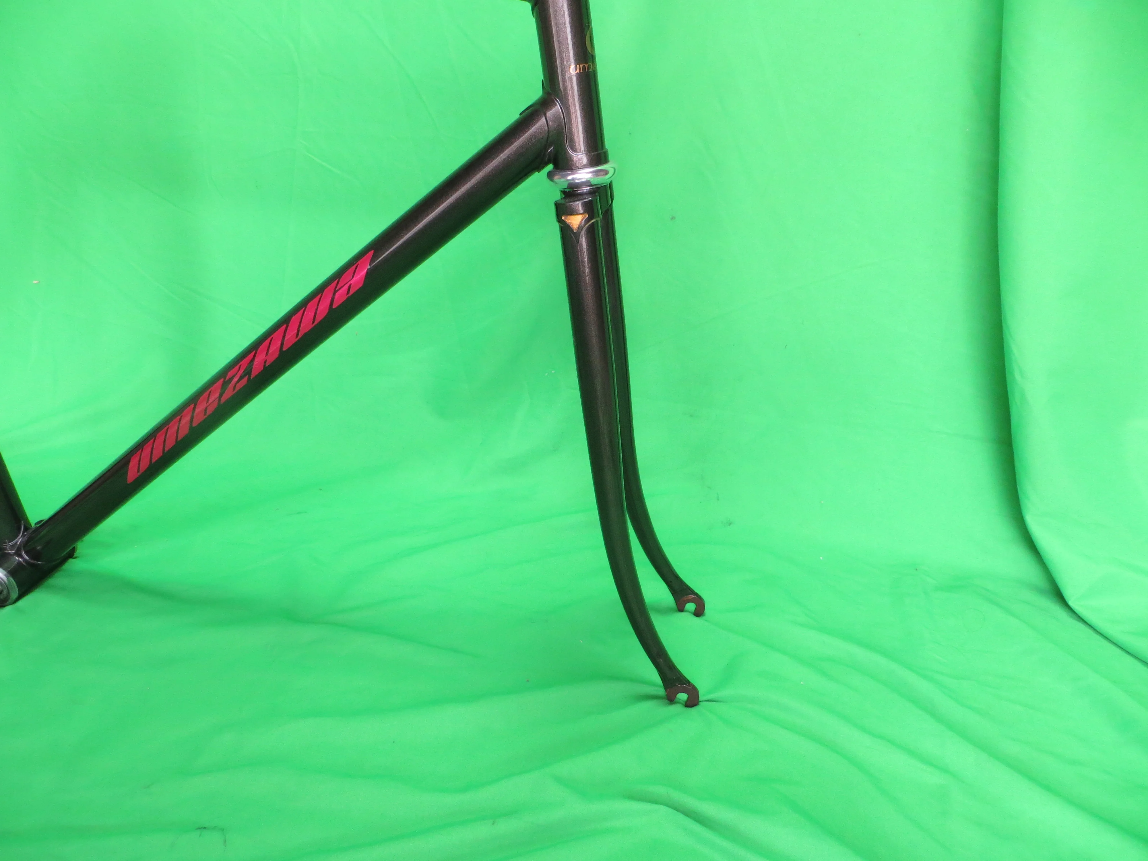 UMEZAWA // Gun Metal // 53.5cm - Image 10