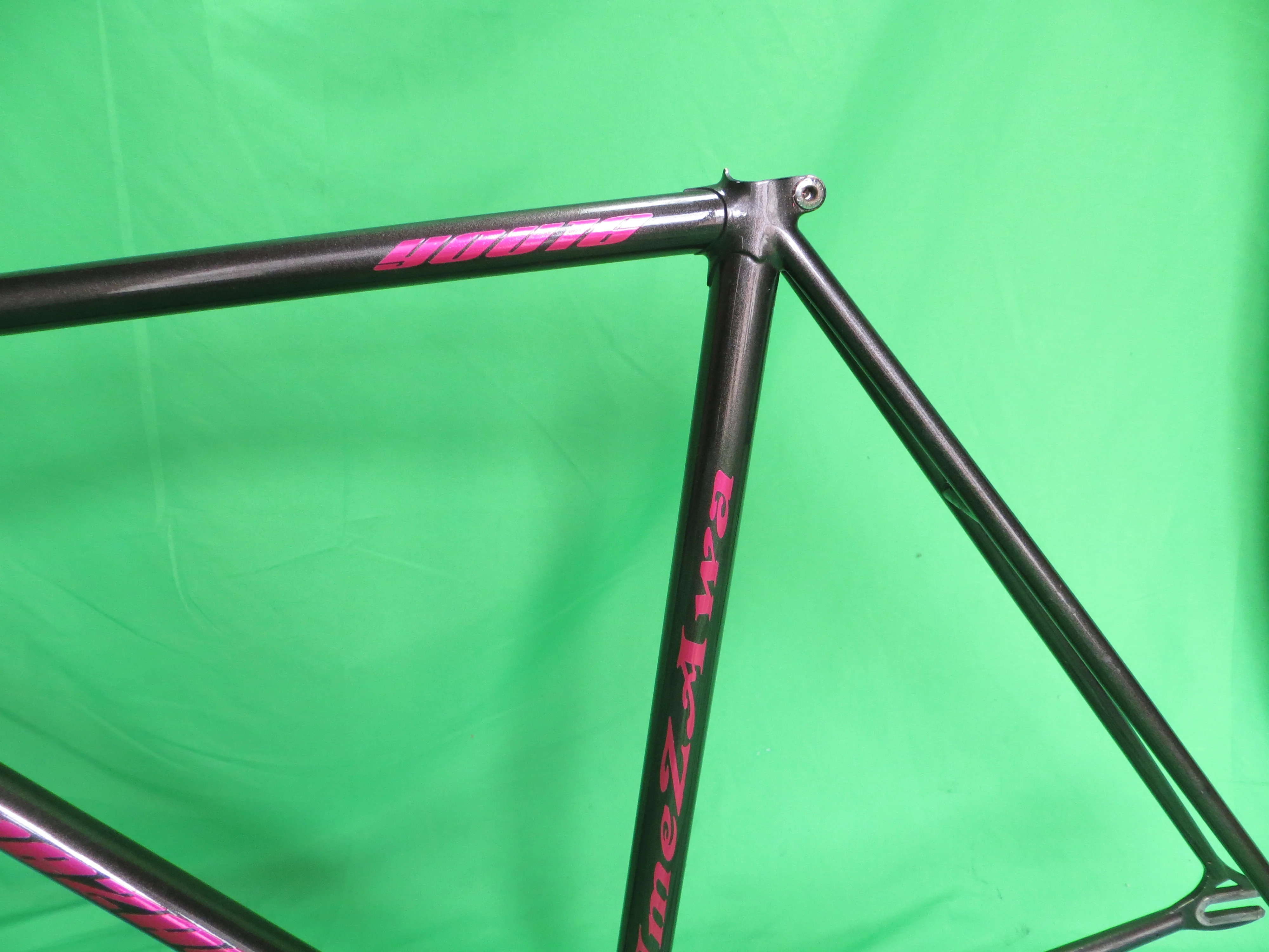 UMEZAWA // Gun Metal // 53.5cm - Image 5