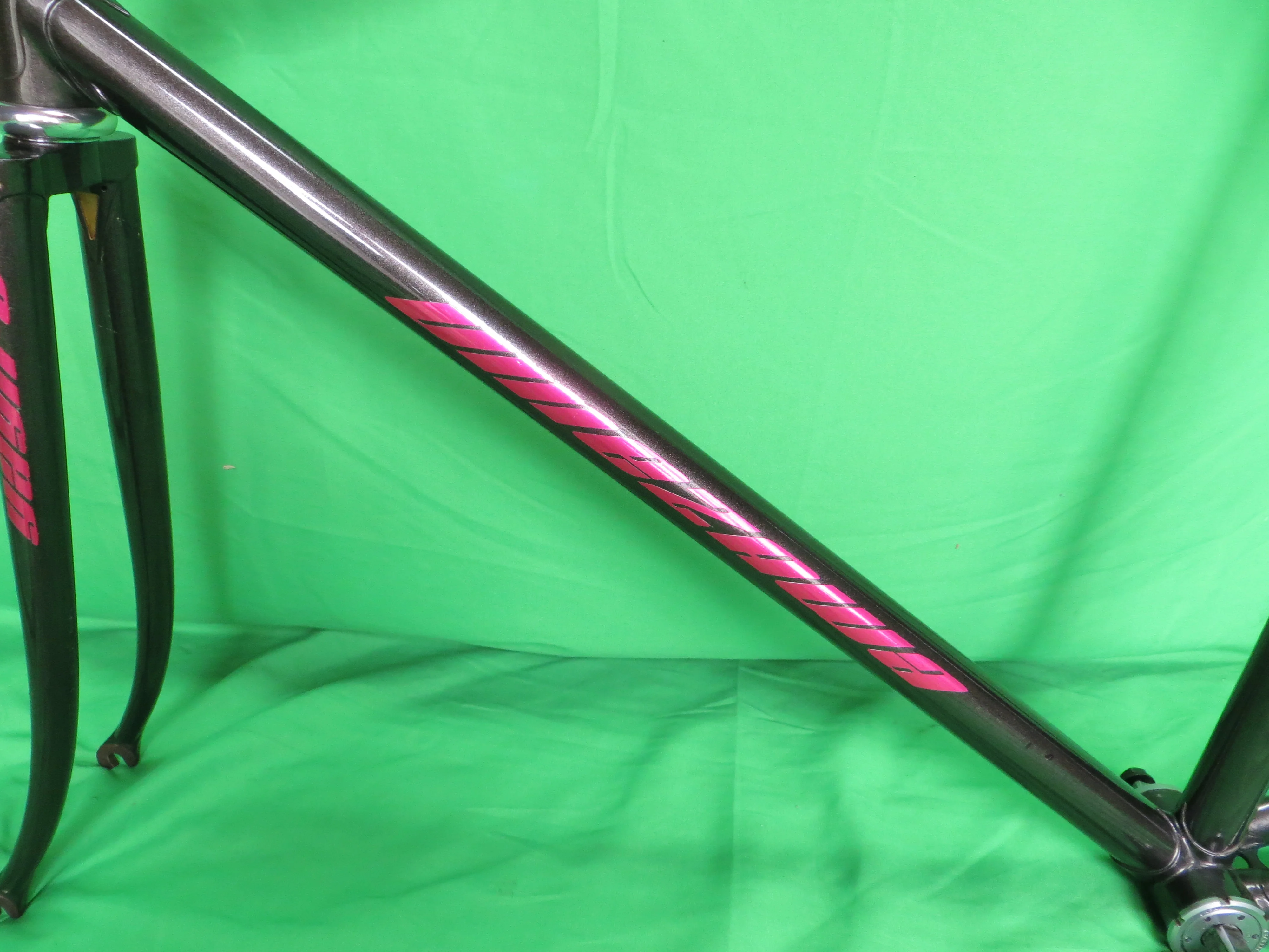UMEZAWA // Gun Metal // 53.5cm - Image 6