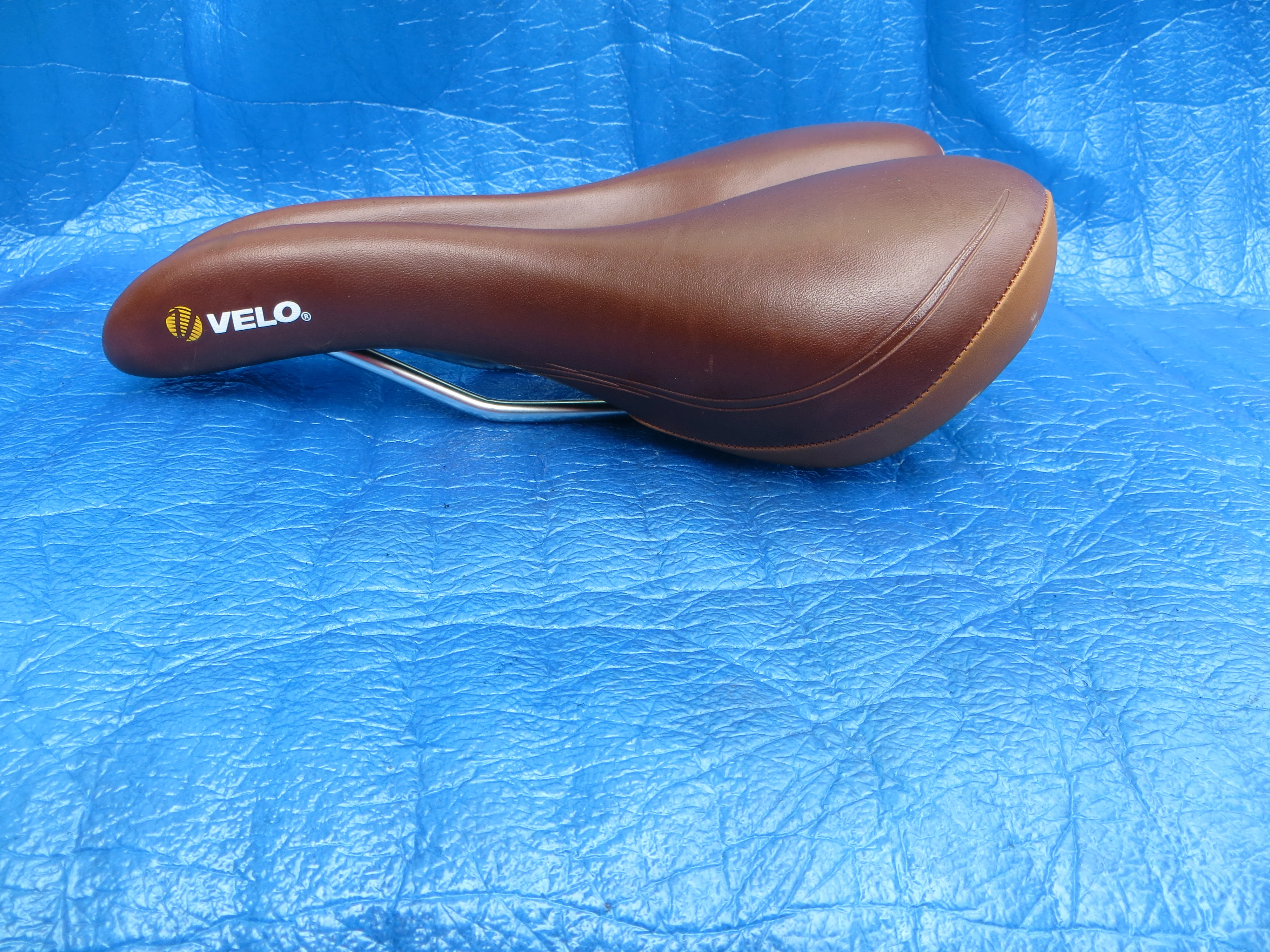 Velo Padded 44mm Saddle  (25122007) - Image 3