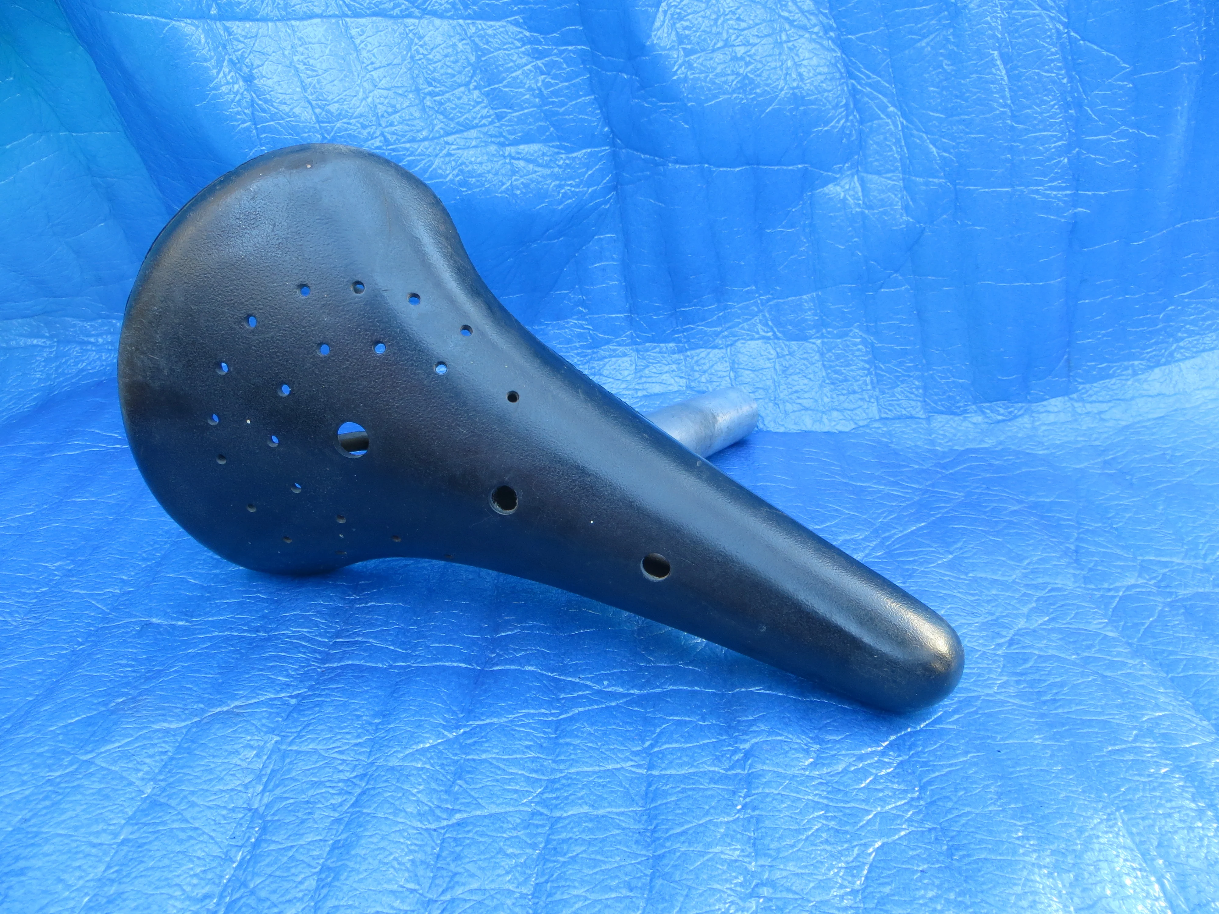 Vintage Cinelli Unicanitor Unpadded 44mm Saddle + Campagnolo 26.8mm / 170mm Long Seatpost (25120406) - Image 5