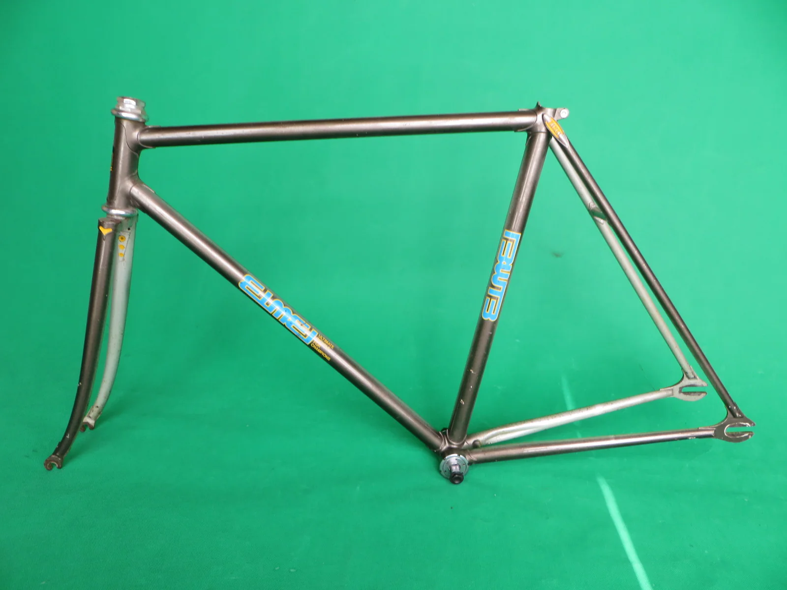 Vintage Eimei // Grey Silver Fade // 51.5cm