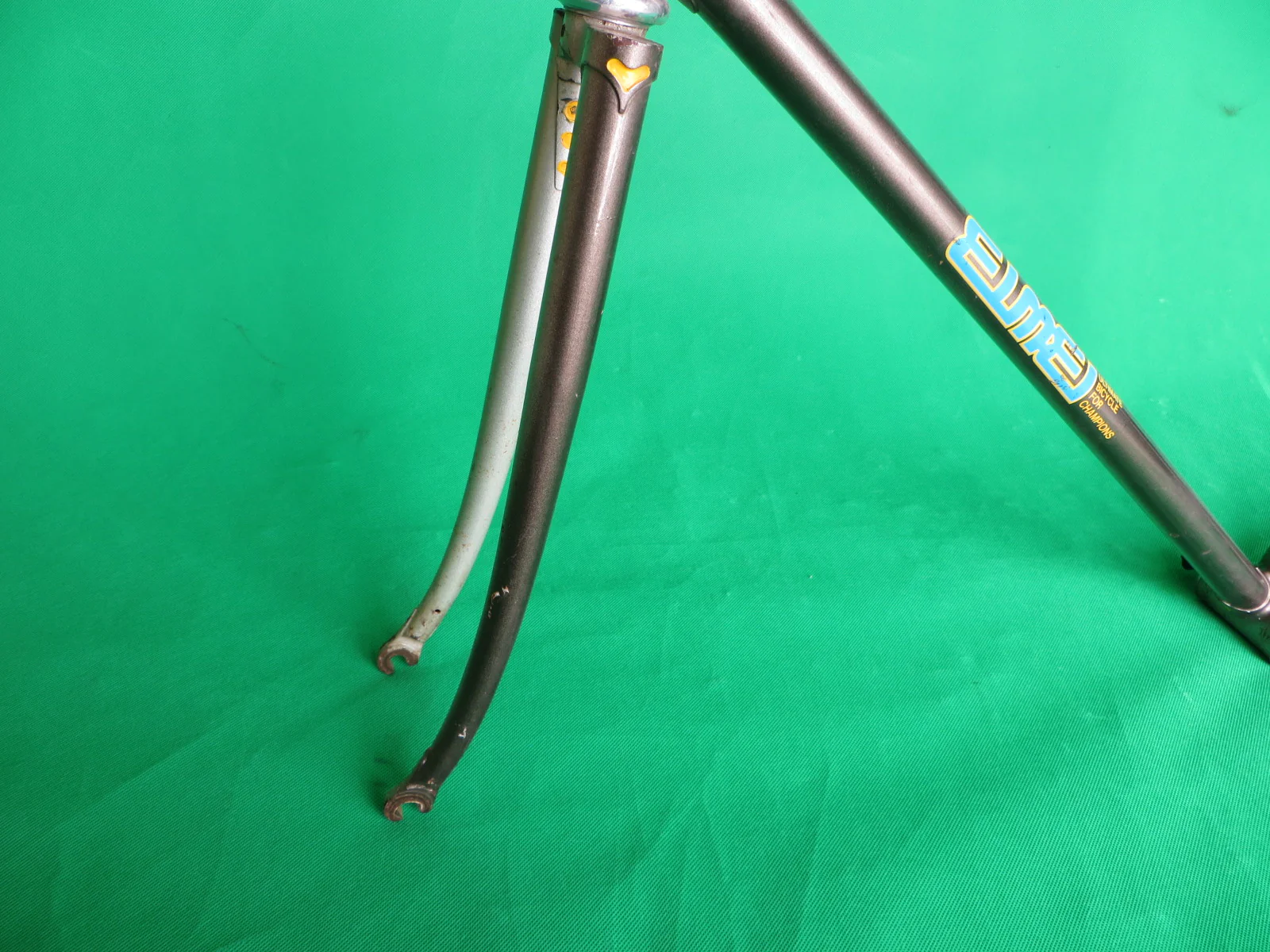 Vintage Eimei // Grey Silver Fade // 51.5cm - Image 3