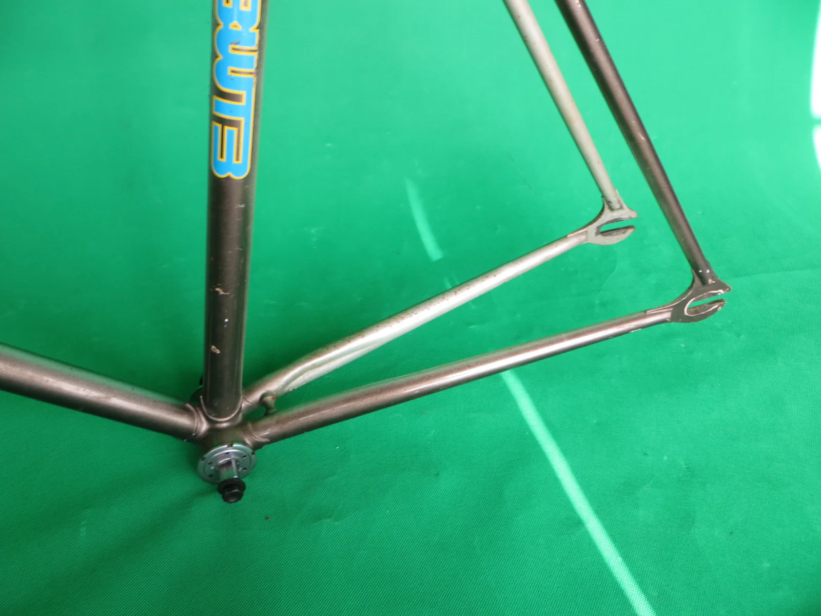 Vintage Eimei // Grey Silver Fade // 51.5cm - Image 6