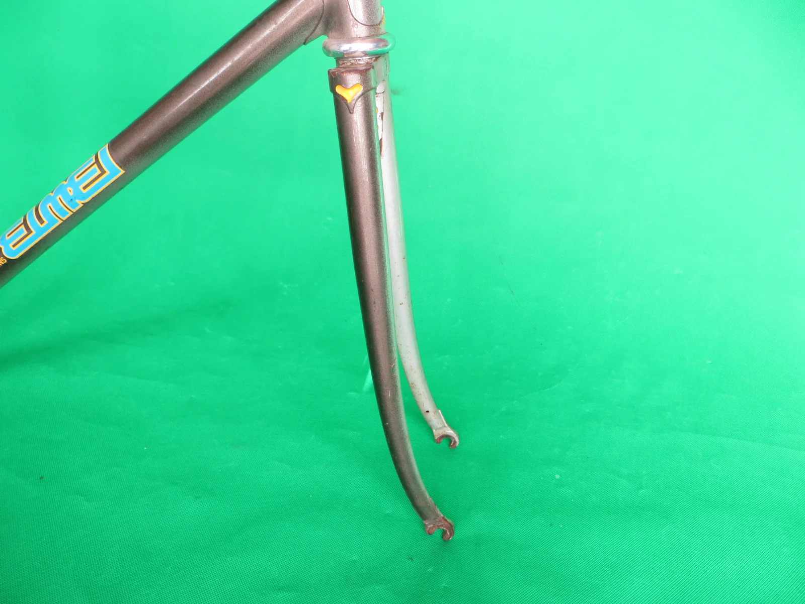 Vintage Eimei // Grey Silver Fade // 51.5cm - Image 9