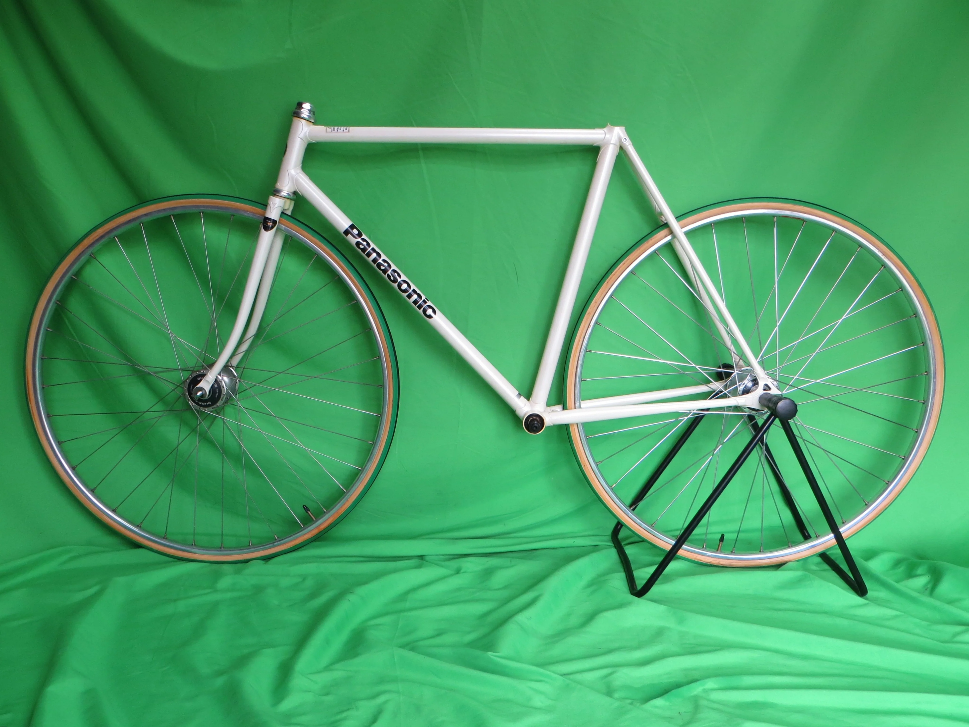 Vintage Panasonic // White // 52cm - Image 16