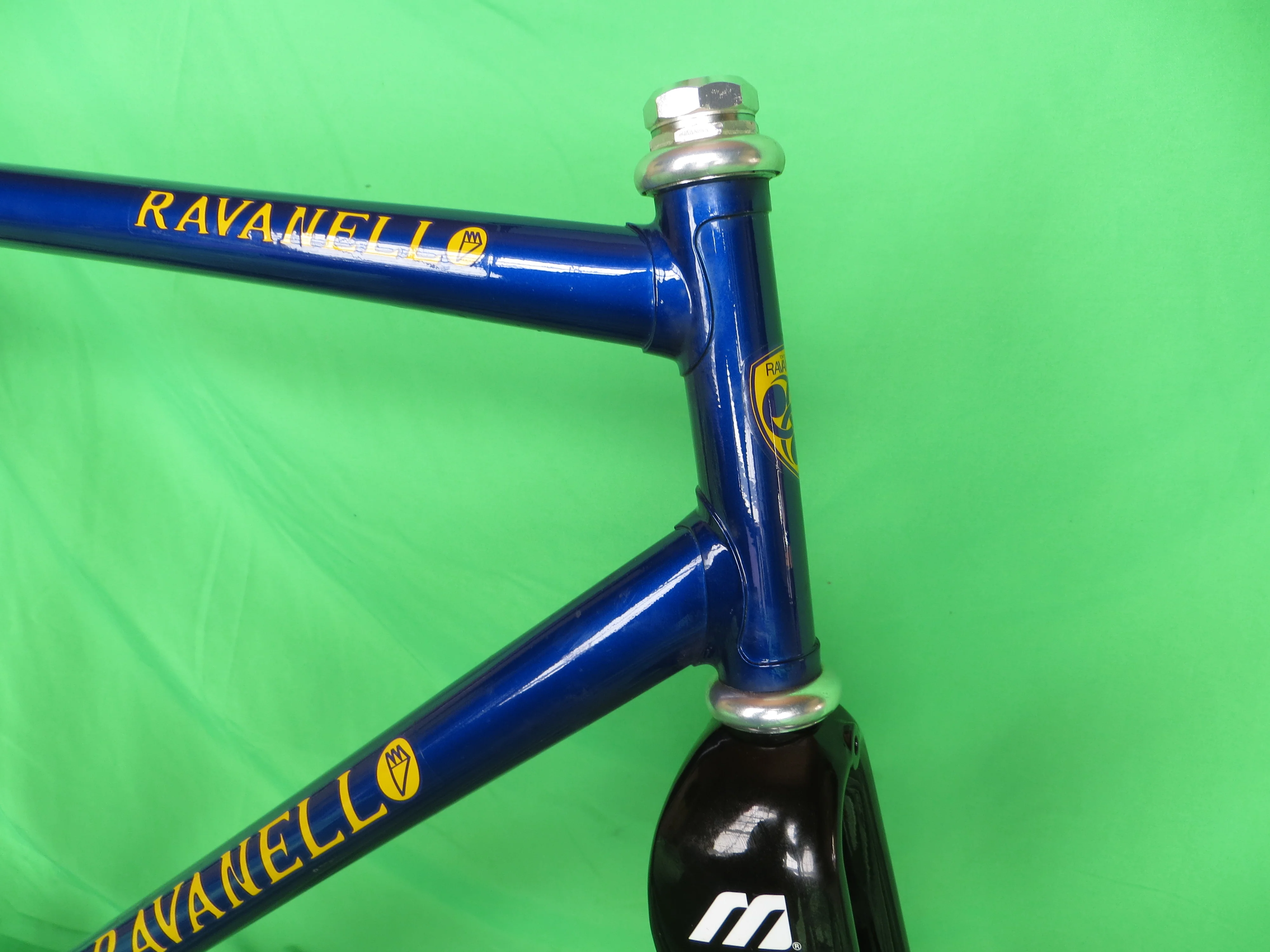 Vintage Ravanello TT // Blue Metallic 57.5cm / Shimano trackends / Mizuno Carbon Fork - Image 10