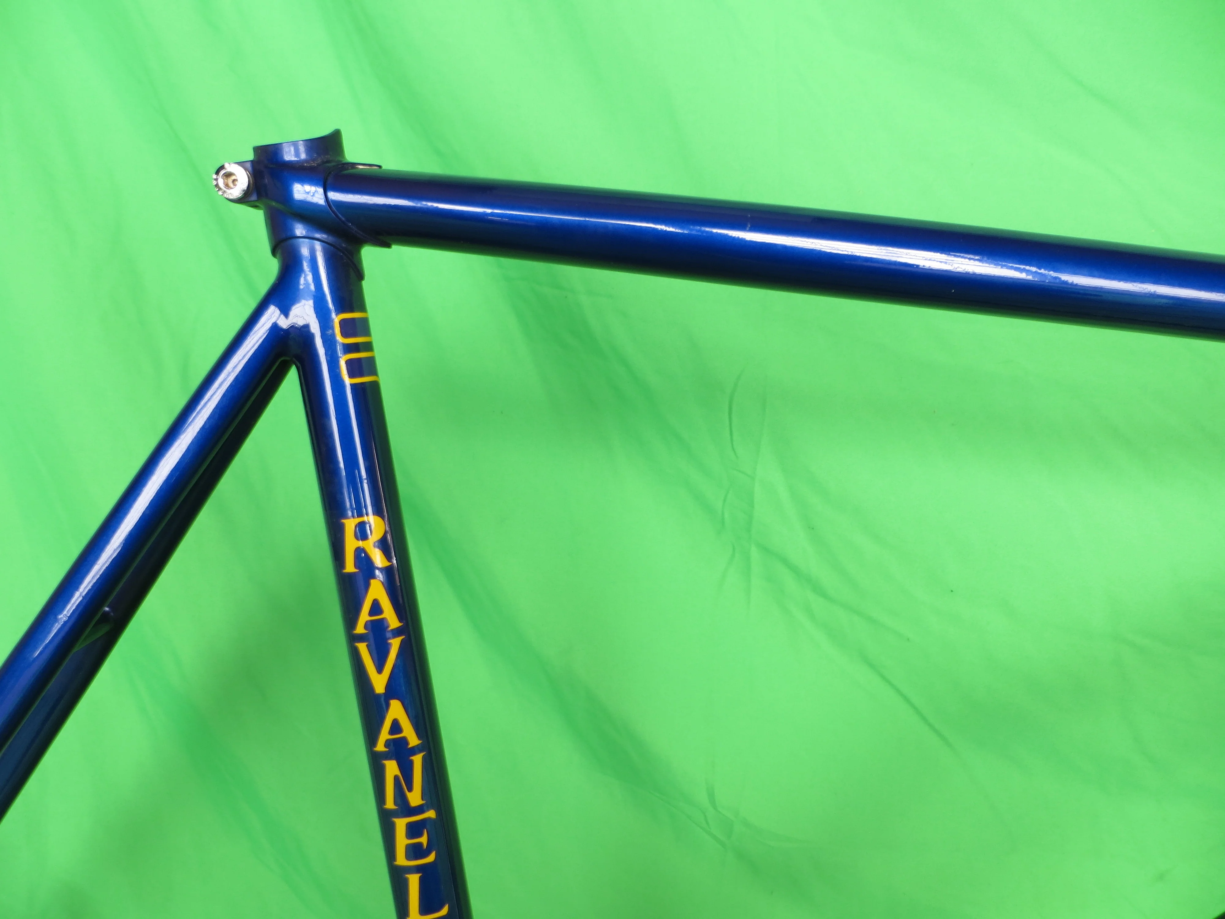 Vintage Ravanello TT // Blue Metallic 57.5cm / Shimano trackends / Mizuno Carbon Fork - Image 13