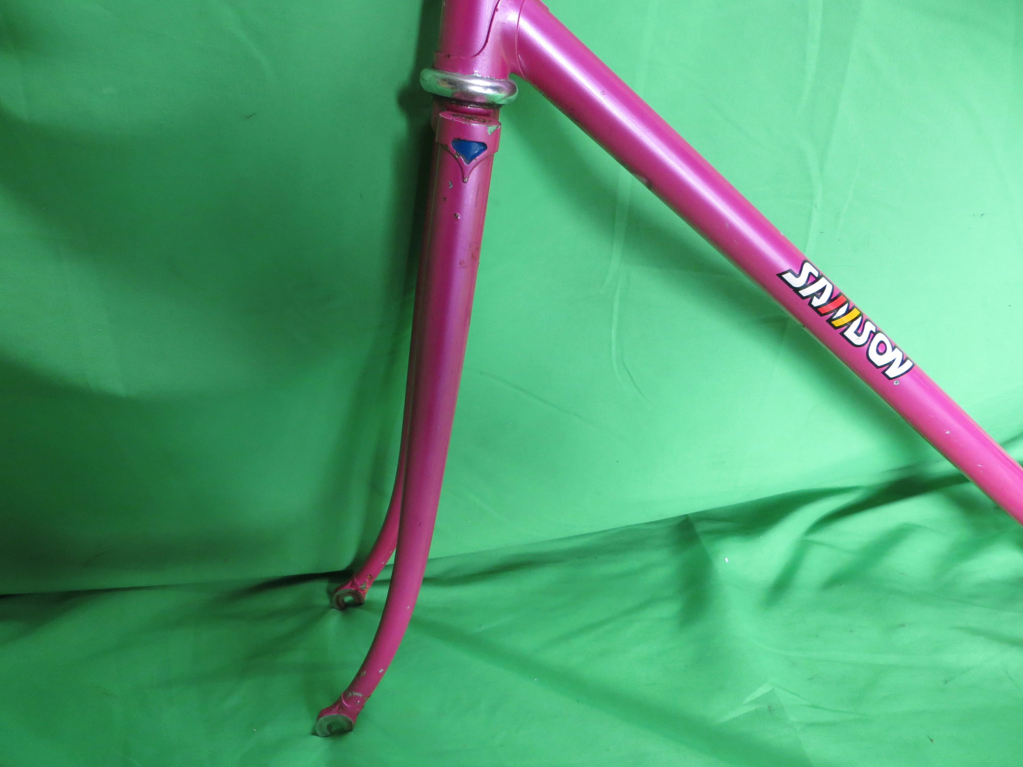 Vintage Samson // Ruby Pink Metallic // 51cm - Image 3