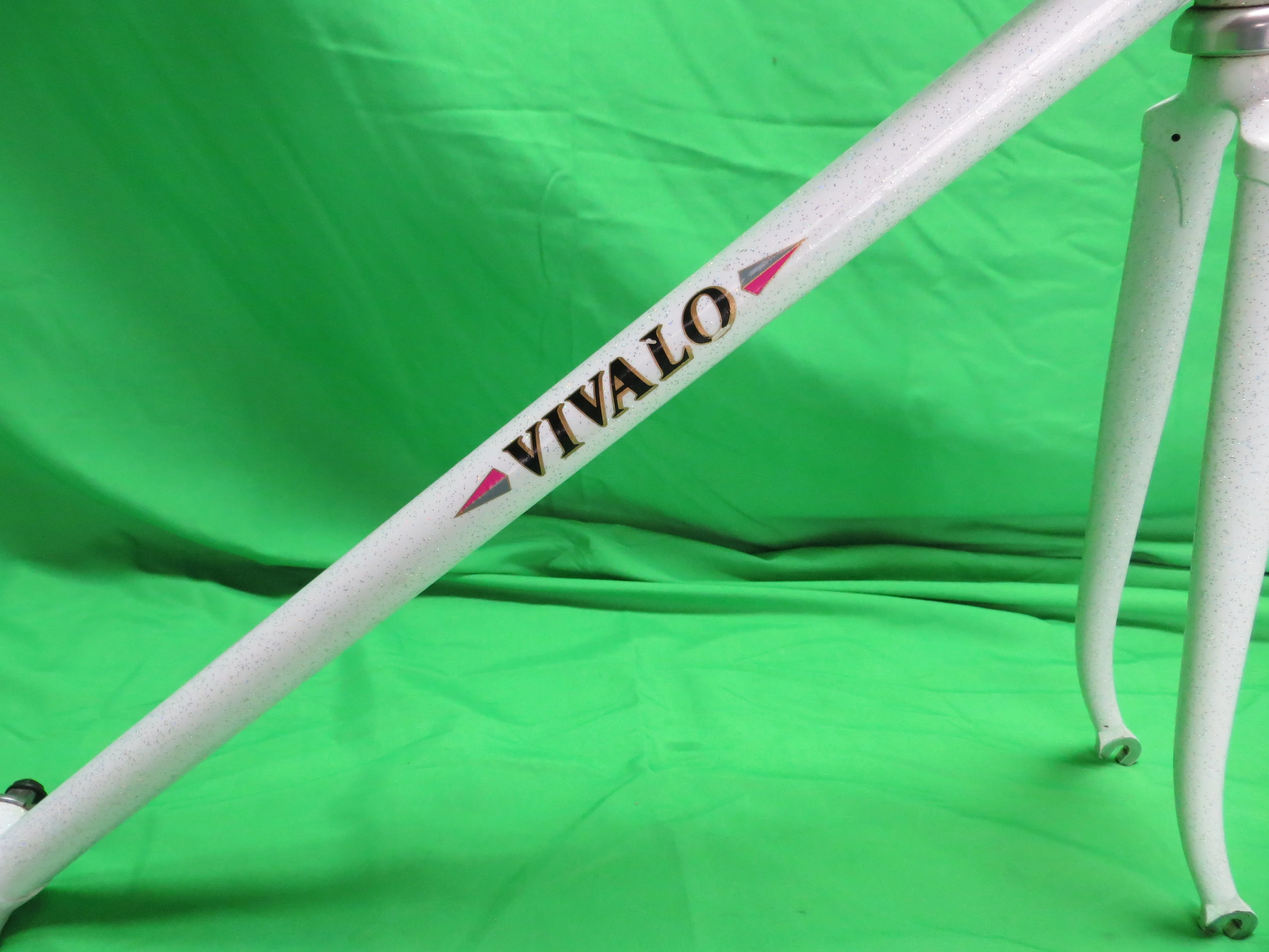 VIVALO Kaisei 8630R // White with rainbow flake // 49cm - Image 13