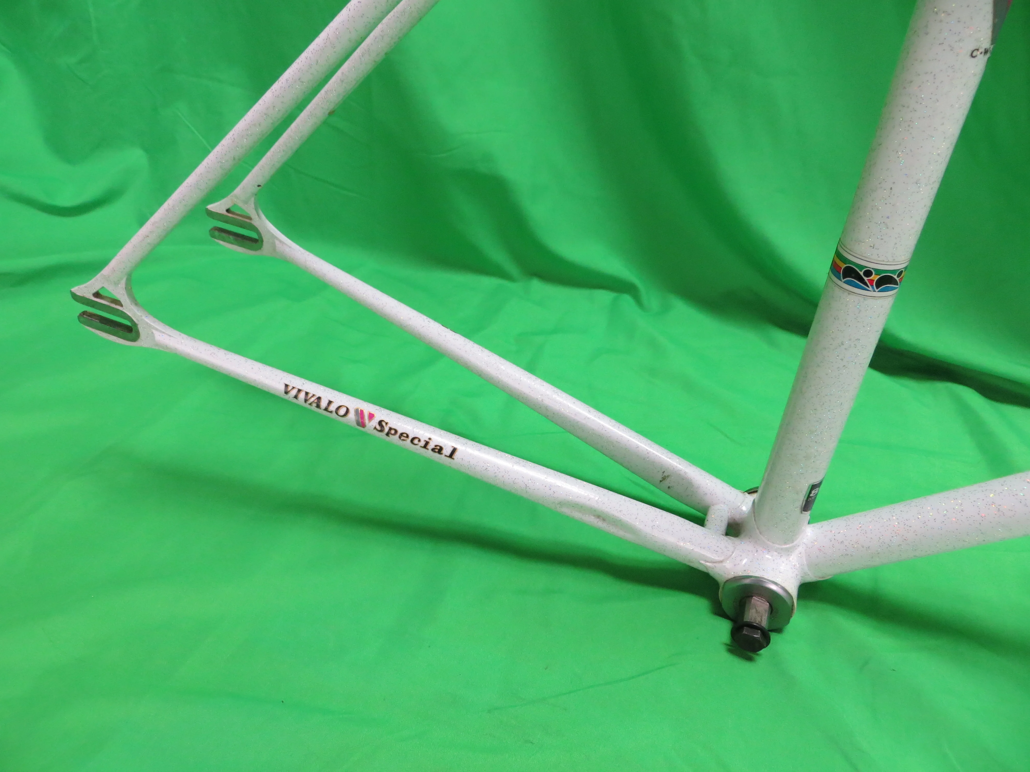 VIVALO Kaisei 8630R // White with rainbow flake // 49cm - Image 14