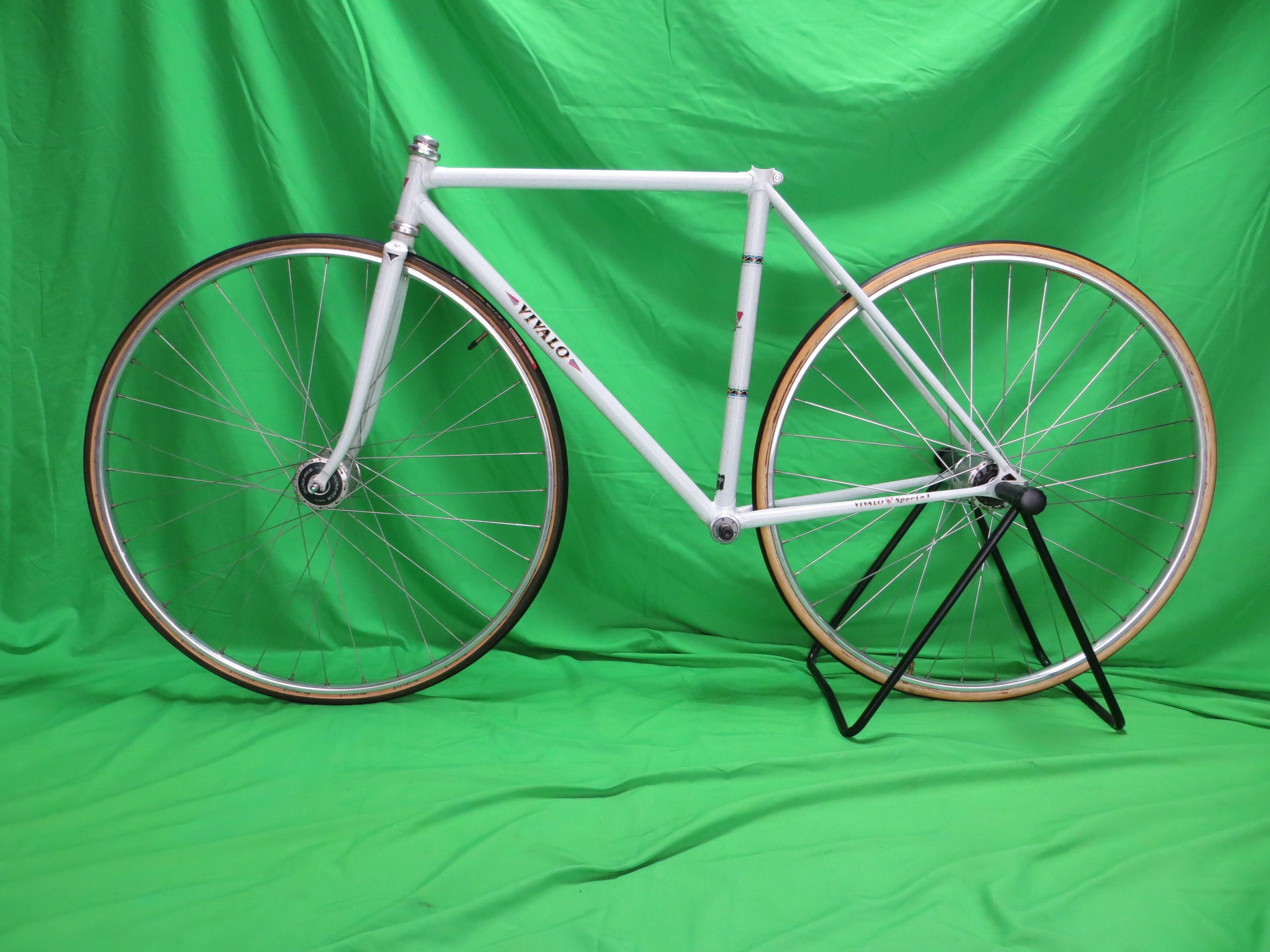 VIVALO Kaisei 8630R // White with rainbow flake // 49cm - Image 16