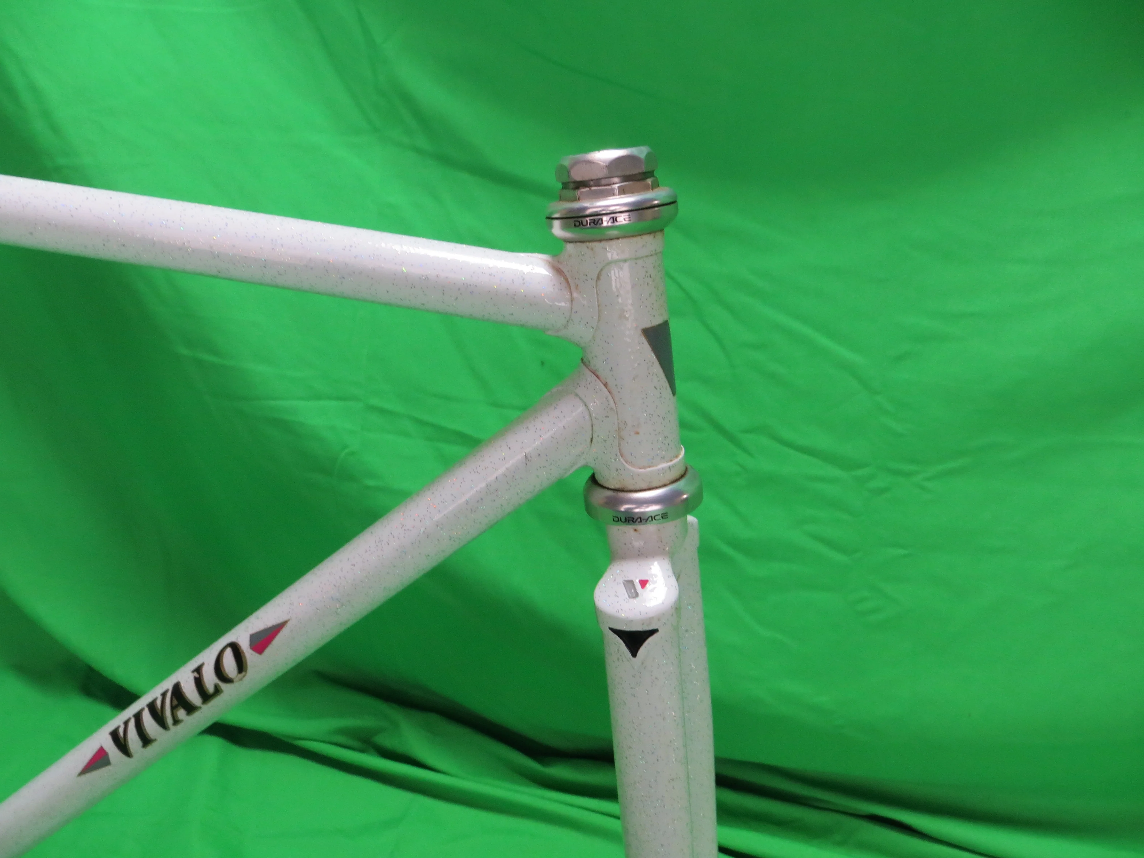 VIVALO Kaisei 8630R // White with rainbow flake // 49cm - Image 9