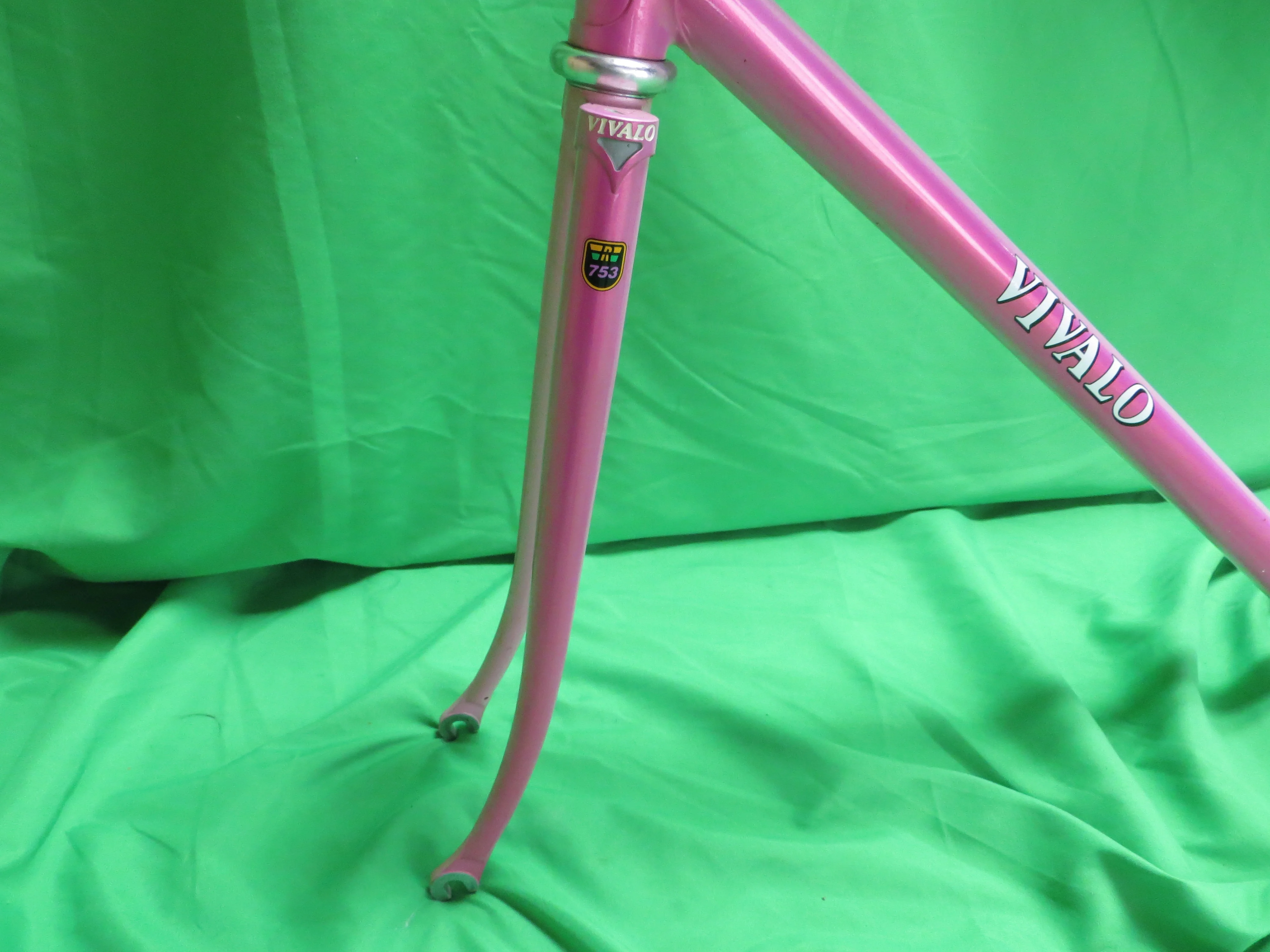 Vivalo Reynolds 753// Pink Sakura Fade // 52cm - Image 3