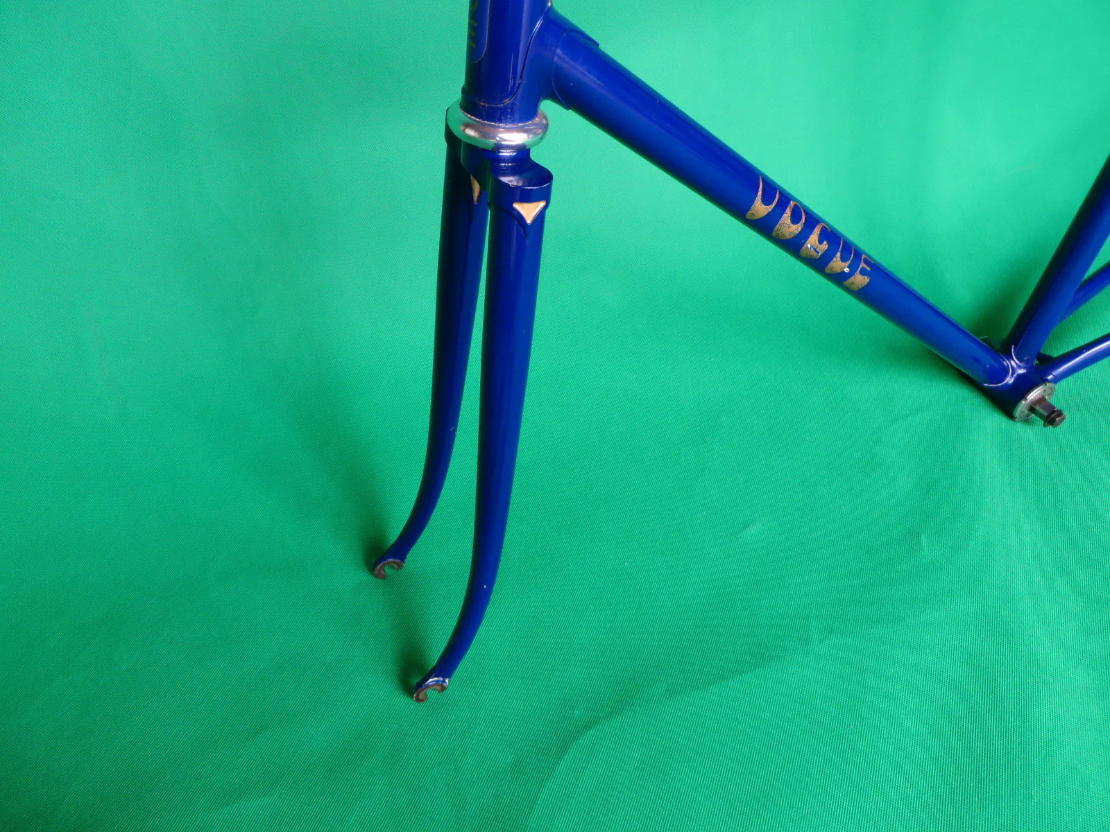 Vogue Purplish-Blue 2001 {51cm} - Image 9