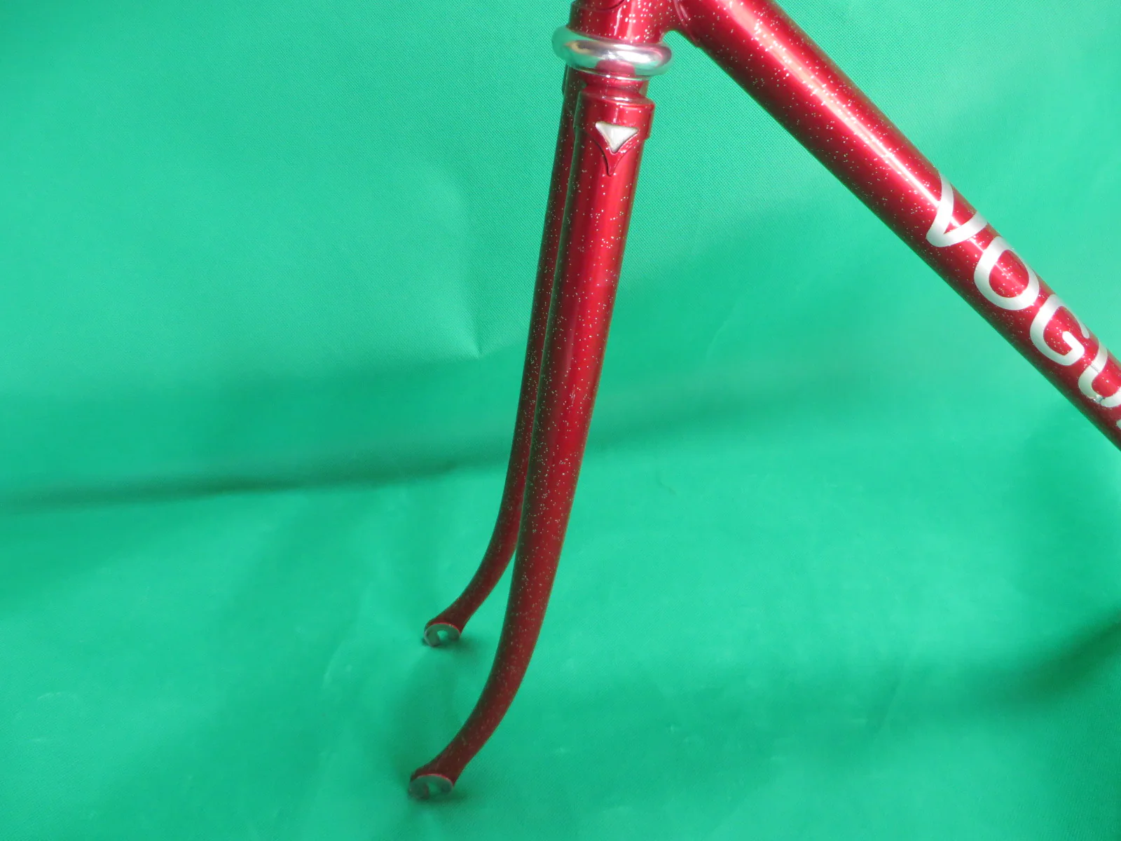 VOGUE // Red with Silver Flake // 50.5cm - Image 3