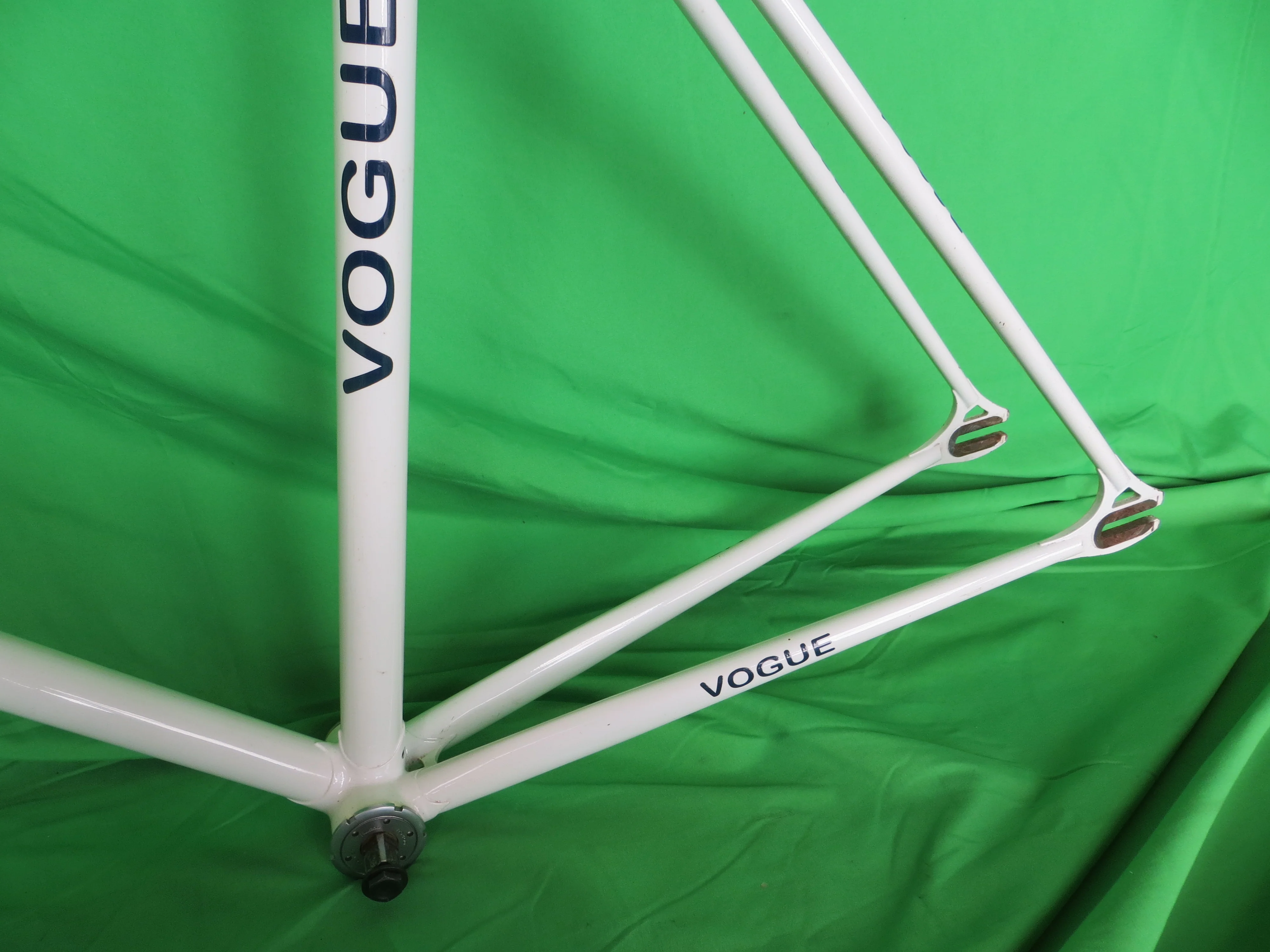 VOGUE // White // 50cm - Image 7