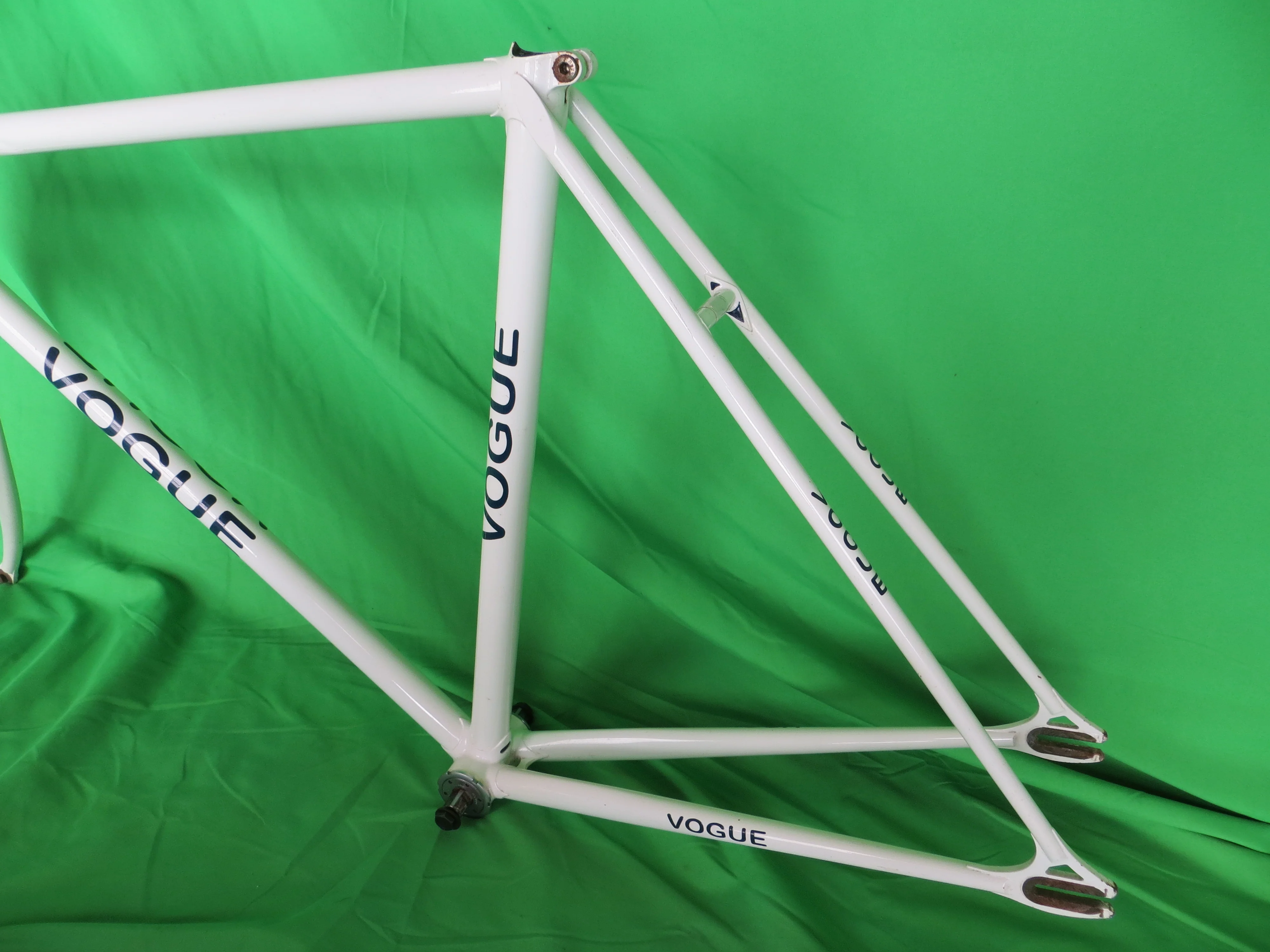 VOGUE // White // 50cm - Image 8