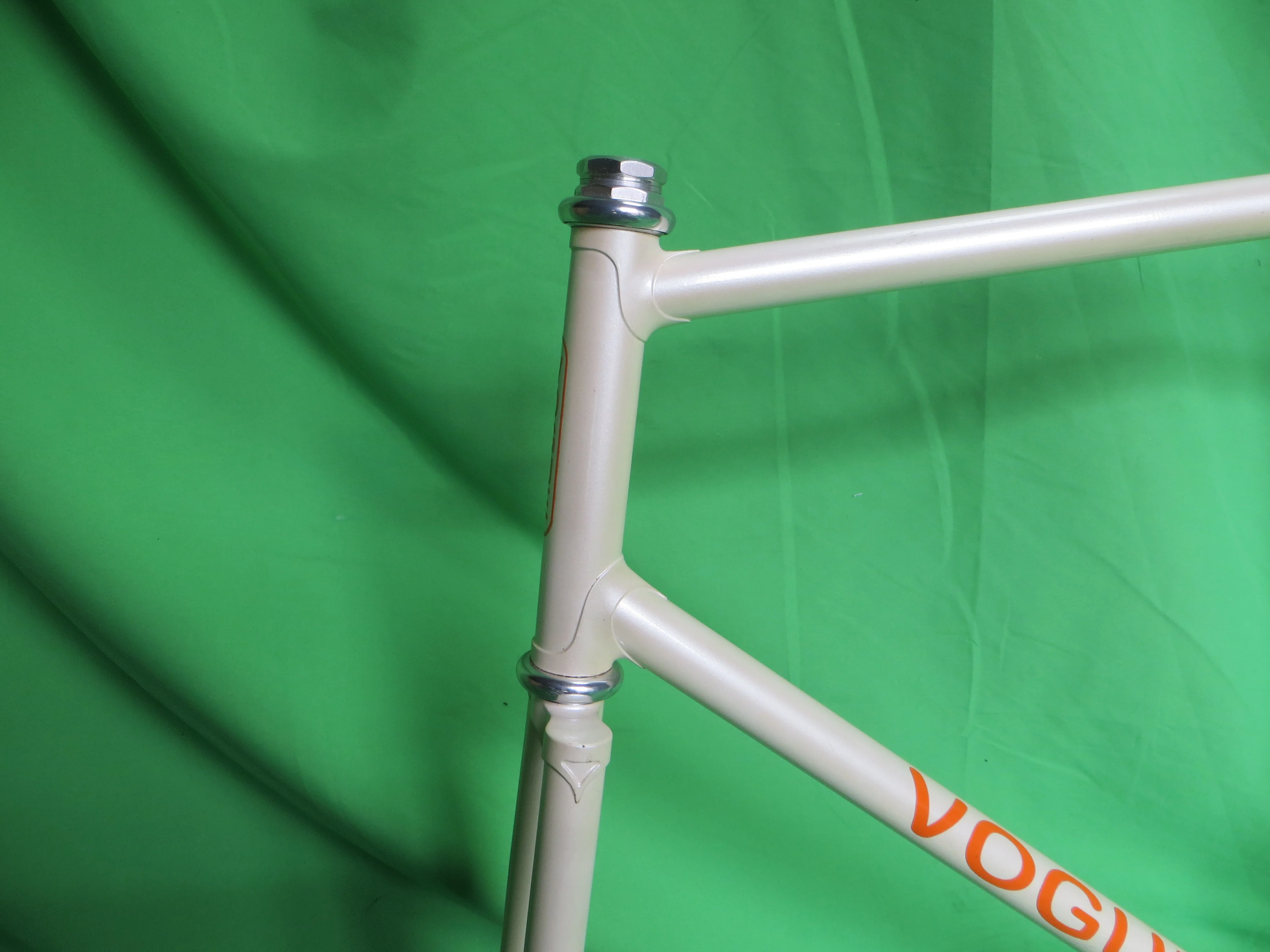 VOGUE // White // 58cm - Image 2