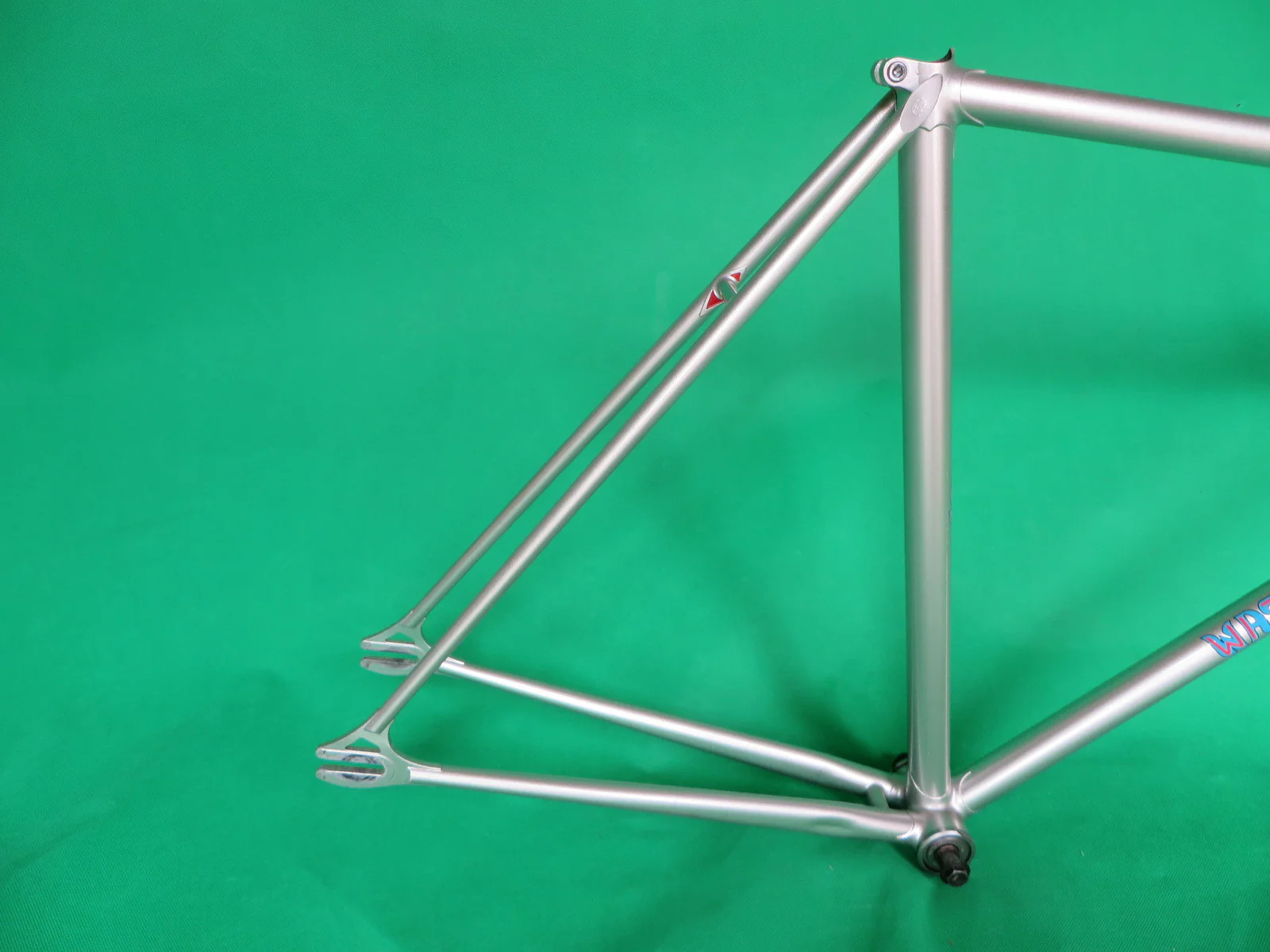 Watanabe Silver {51.5cm} - Image 12