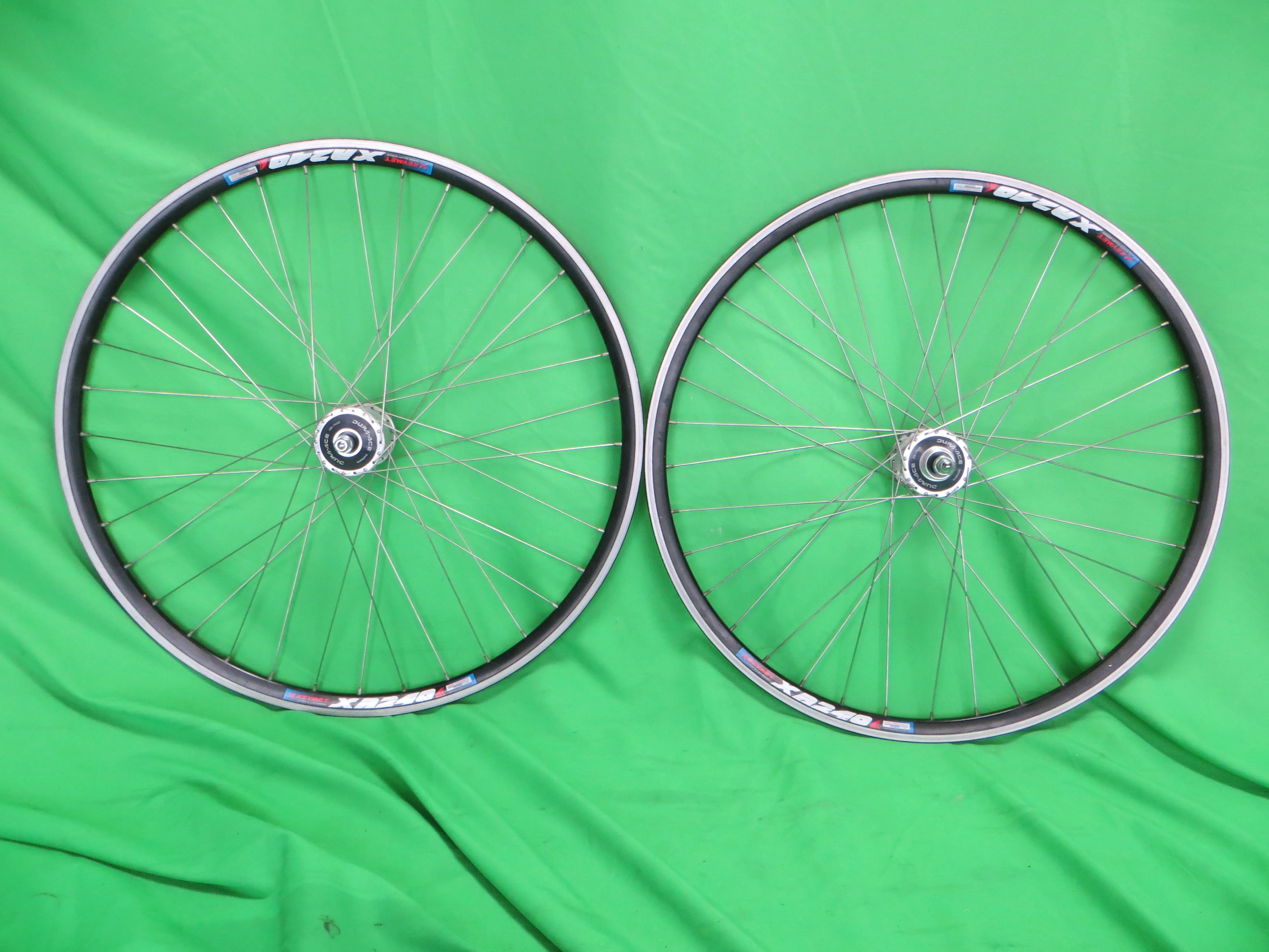 X keymet XR240 Clincher 700c Rims, Shimano Dura Ace HB-7600 NJS hubs 120mm (26021601)